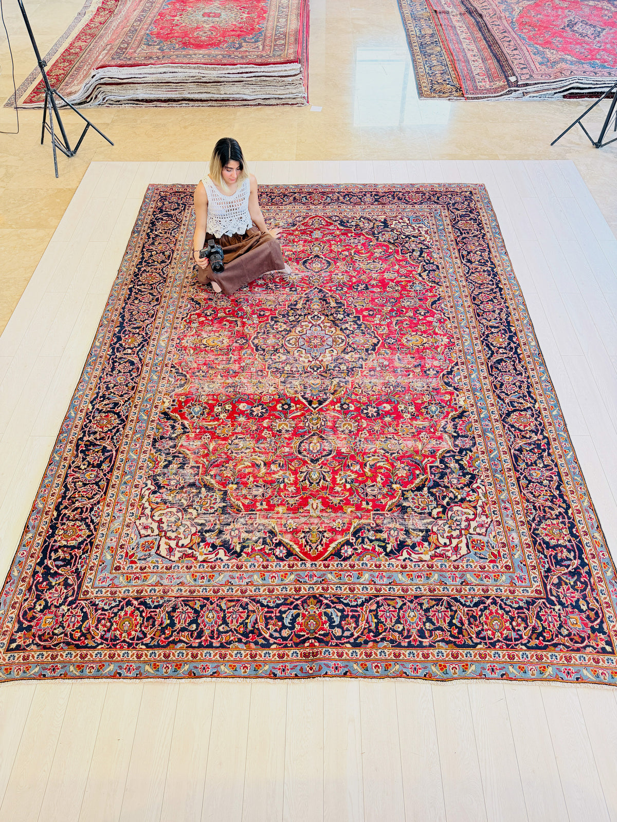 Antique Red Floral Rug – 12' 8" x 9' 1" (387 x 278 cm)