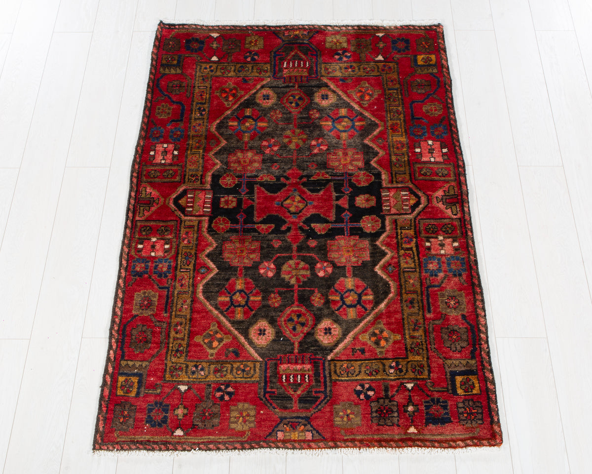 Vintage Borujerd rug SKU 5878