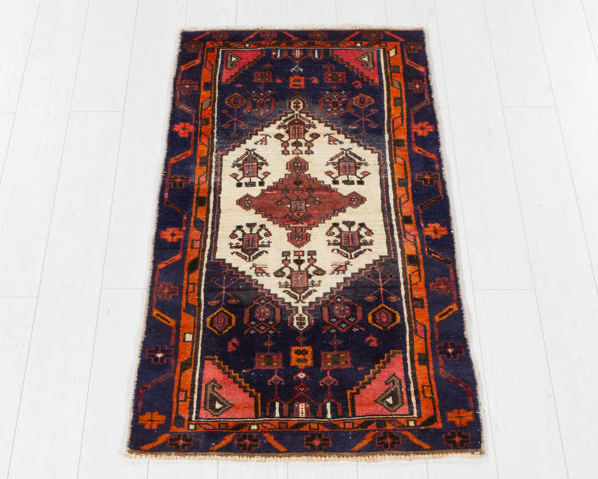 Vintage Zanjan rug SKU 5910