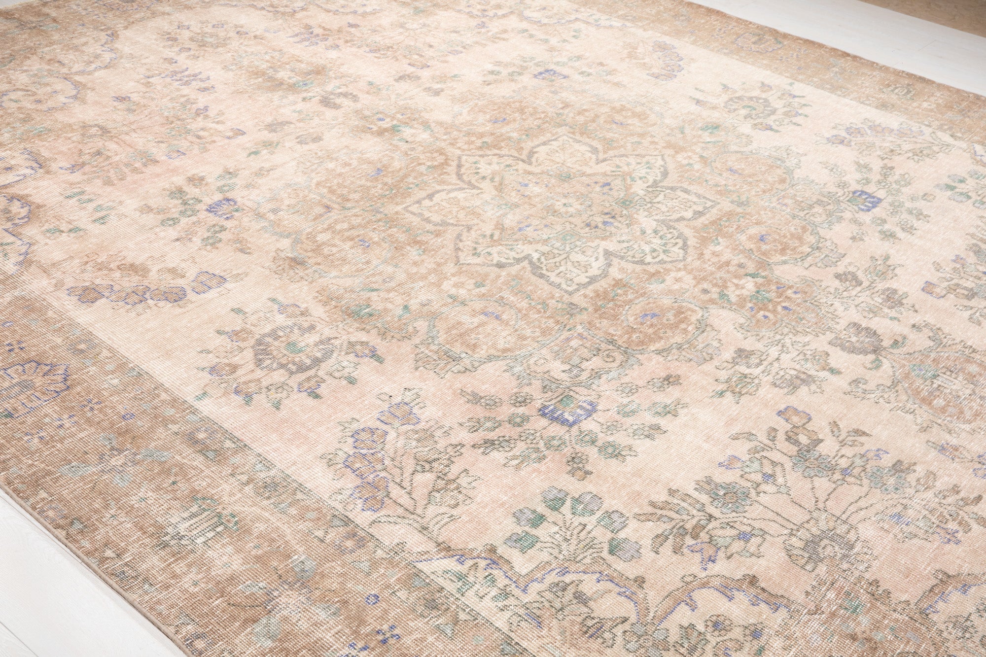 Hand-Knotted Vintage Large Wool Area Rug Faded – 12' 4" x 9' 10" (377 x 299 cm) - Yasi & Fara