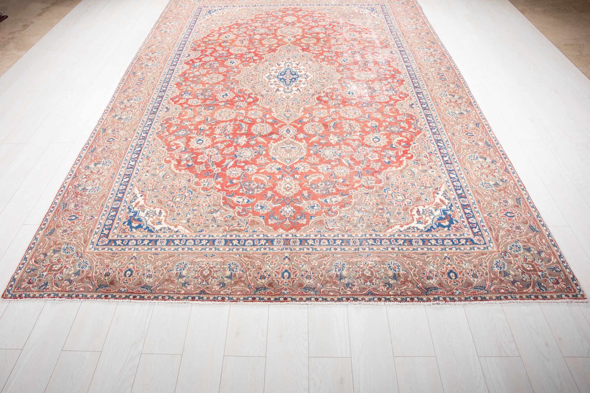 10' 11" x 7' 7" Excellent Hand-Knotted Antique Faded Large Area Rug - Yasi & Fara 