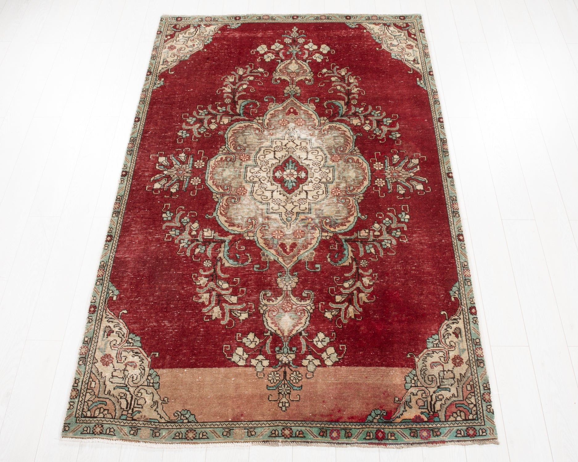 Hand-Knotted Vintage Wool Area Rug – 7' 10" x 4' 11" (240 × 150 cm) - Yasi & Fara