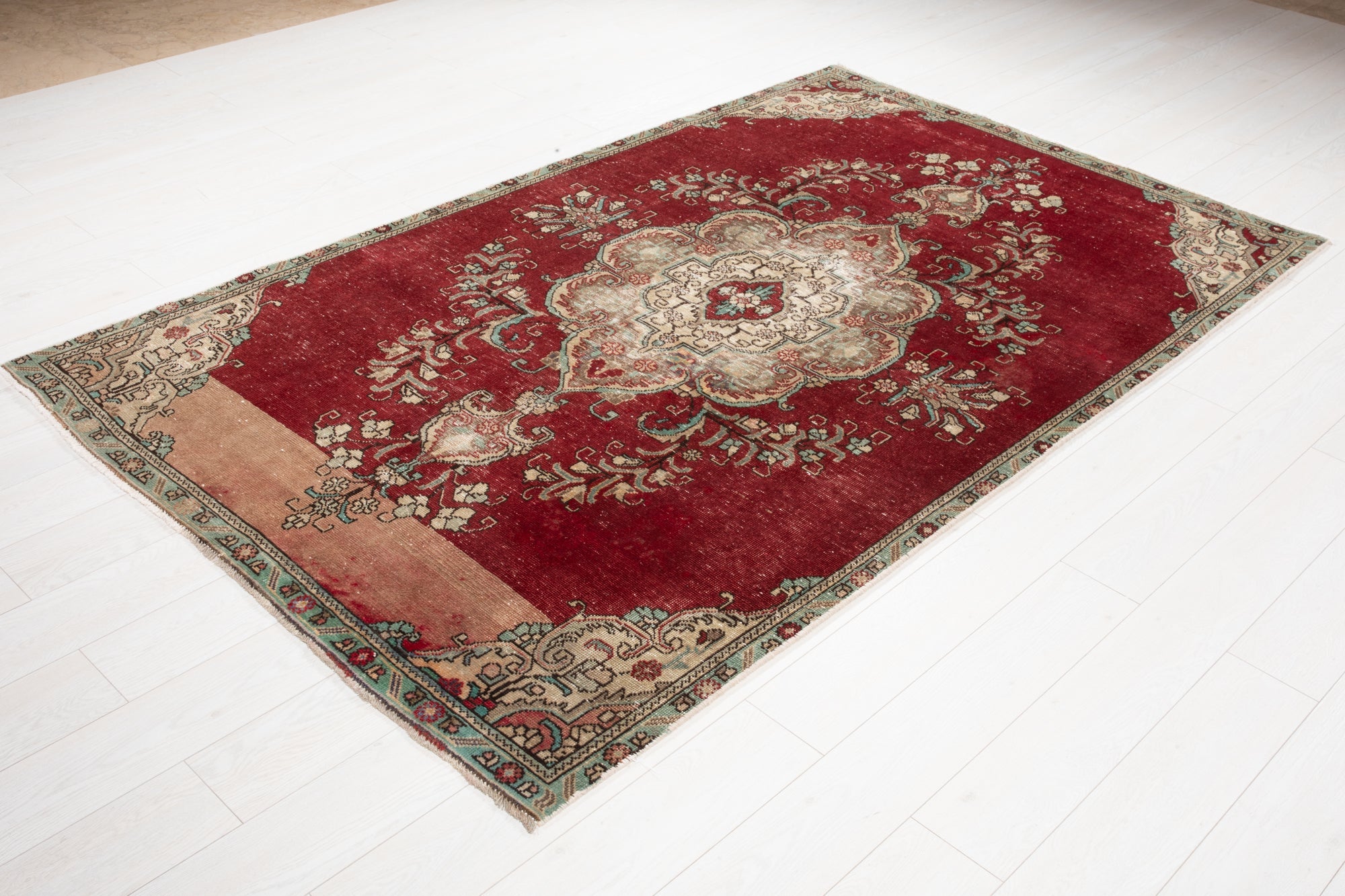 Hand-Knotted Vintage Wool Area Rug – 7' 10" x 4' 11" (240 × 150 cm) - Yasi & Fara