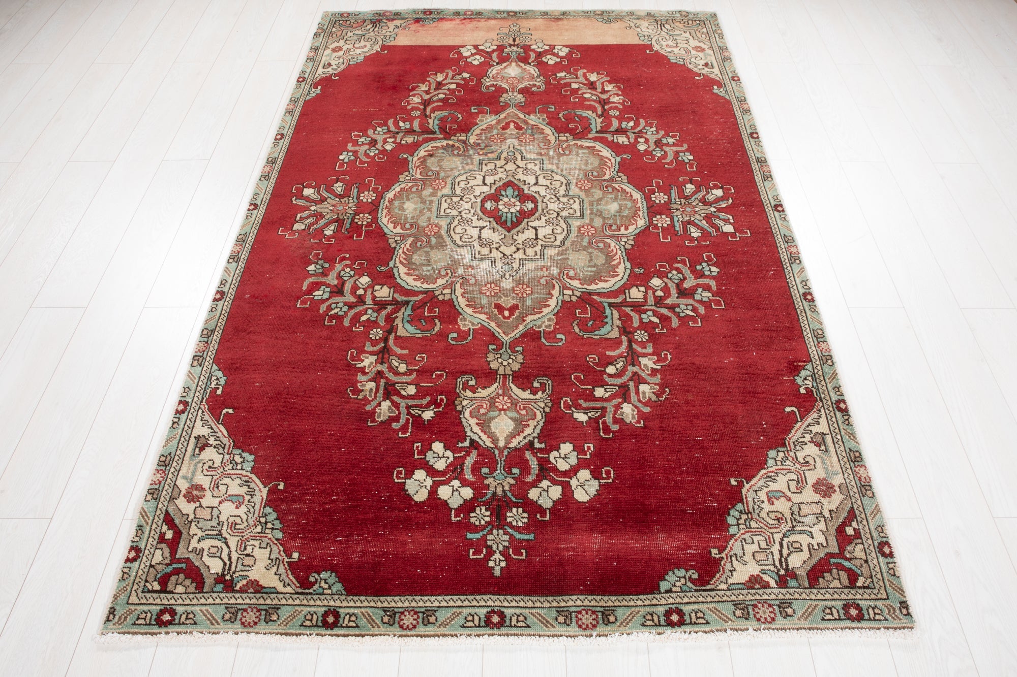 Hand-Knotted Vintage Wool Area Rug – 7' 10" x 4' 11" (240 × 150 cm) - Yasi & Fara