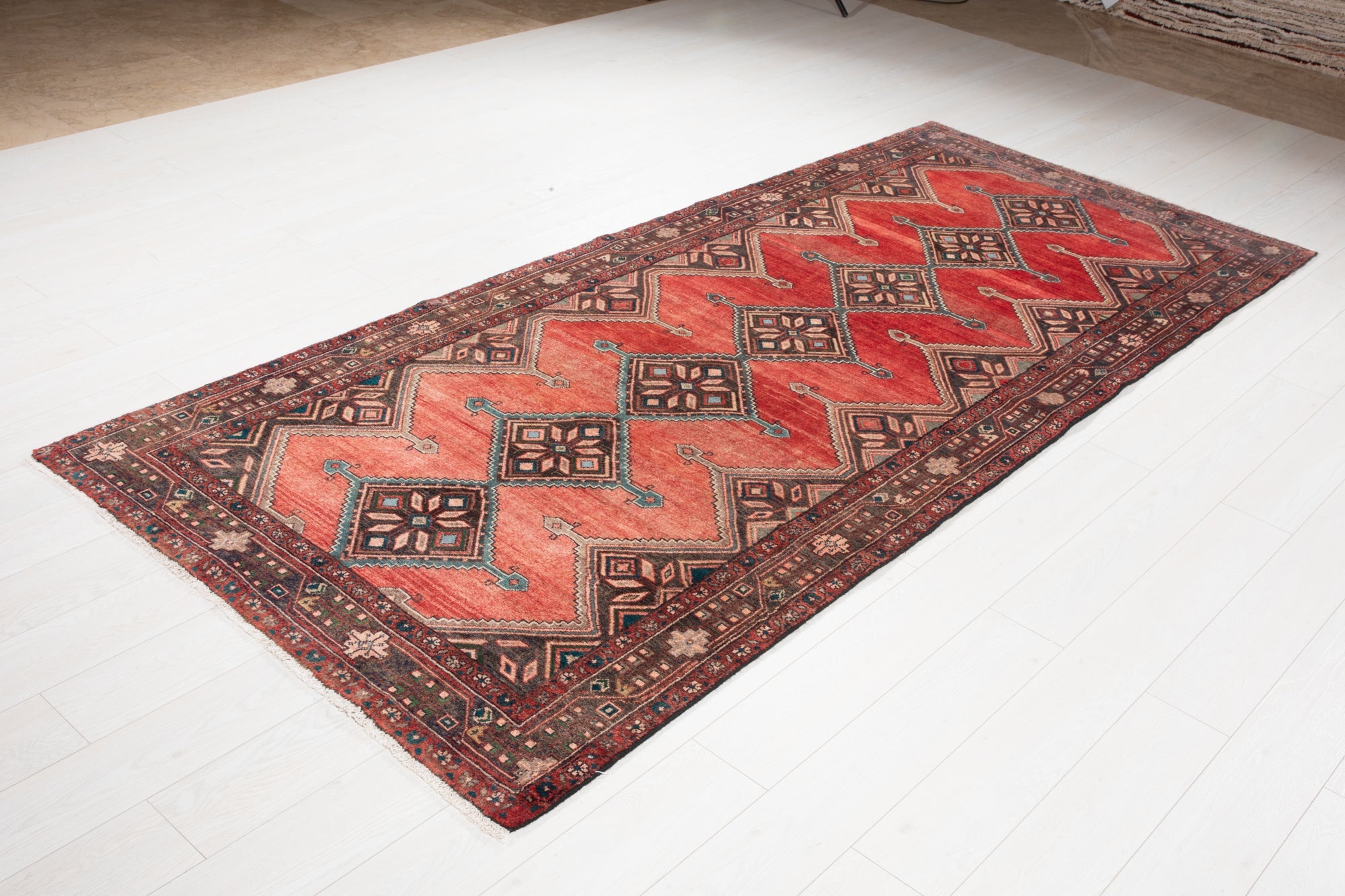 Hand-Knotted Vintage Wool Runner Rug – 9' 6" x 4' 3" (290 × 129 cm) - Yasi & Fara