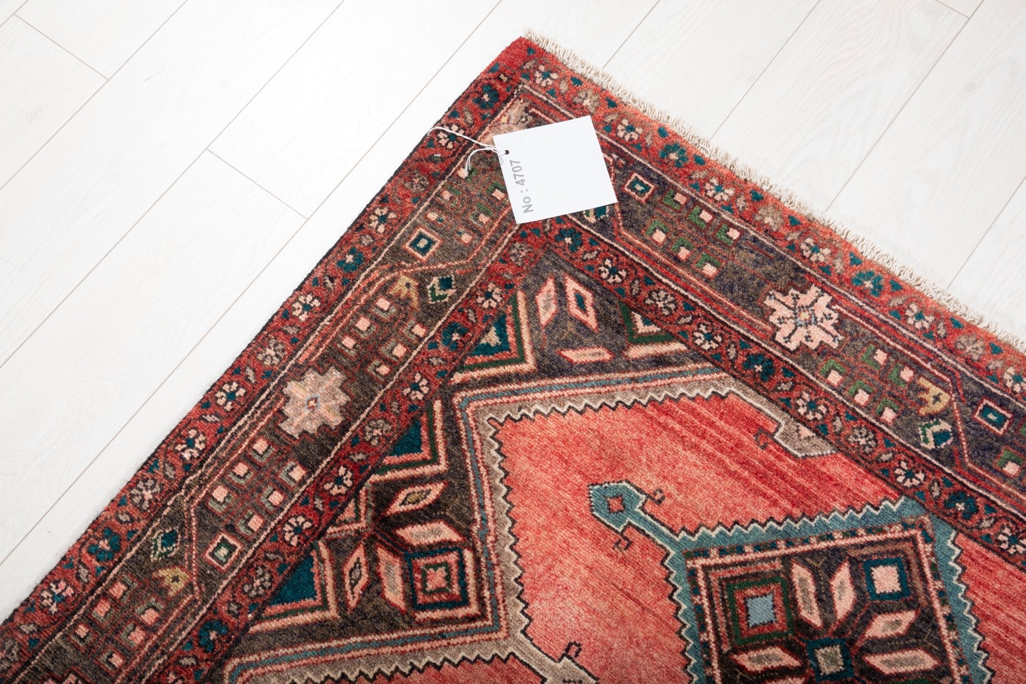 Hand-Knotted Vintage Wool Runner Rug – 9' 6" x 4' 3" (290 × 129 cm) - Yasi & Fara