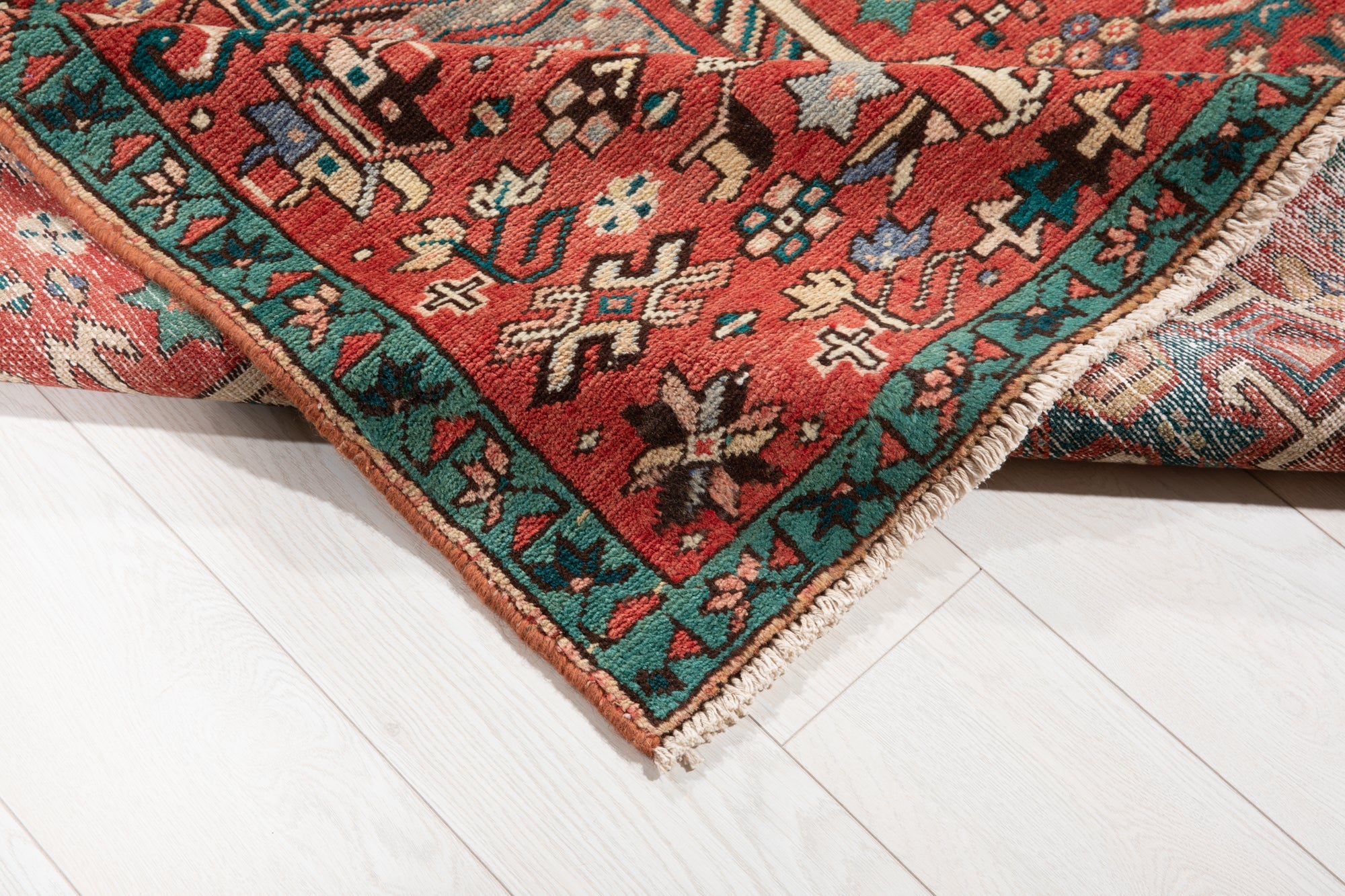 Hand-Knotted Vintage Wool Runner Rug – 9' 6" x 3' 10" (290 × 116 cm) - Yasi & Fara