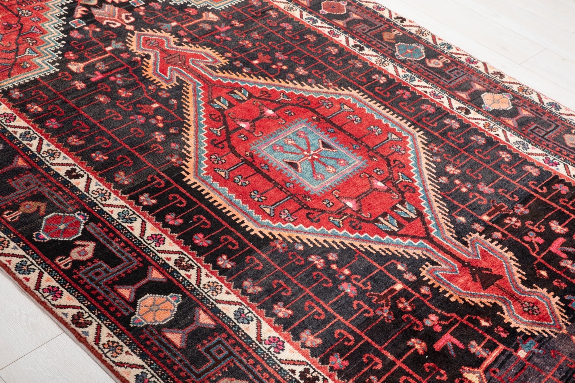 Hand-Knotted Vintage Wool Area Rug – 9' 8" x 5' (295 × 152 cm) - Yasi & Fara