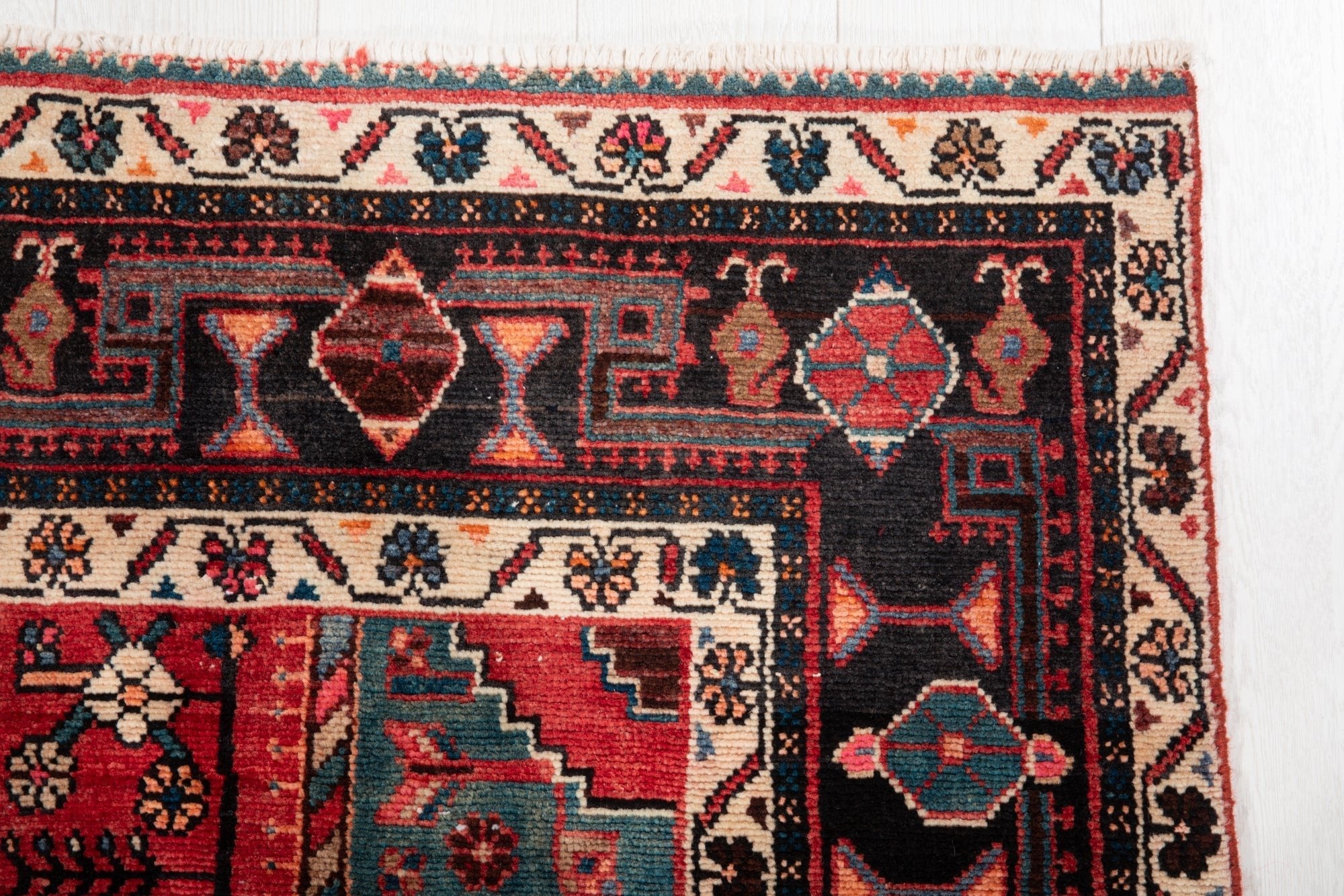 Hand-Knotted Vintage Wool Area Rug – 9' 8" x 5' (295 × 152 cm) - Yasi & Fara