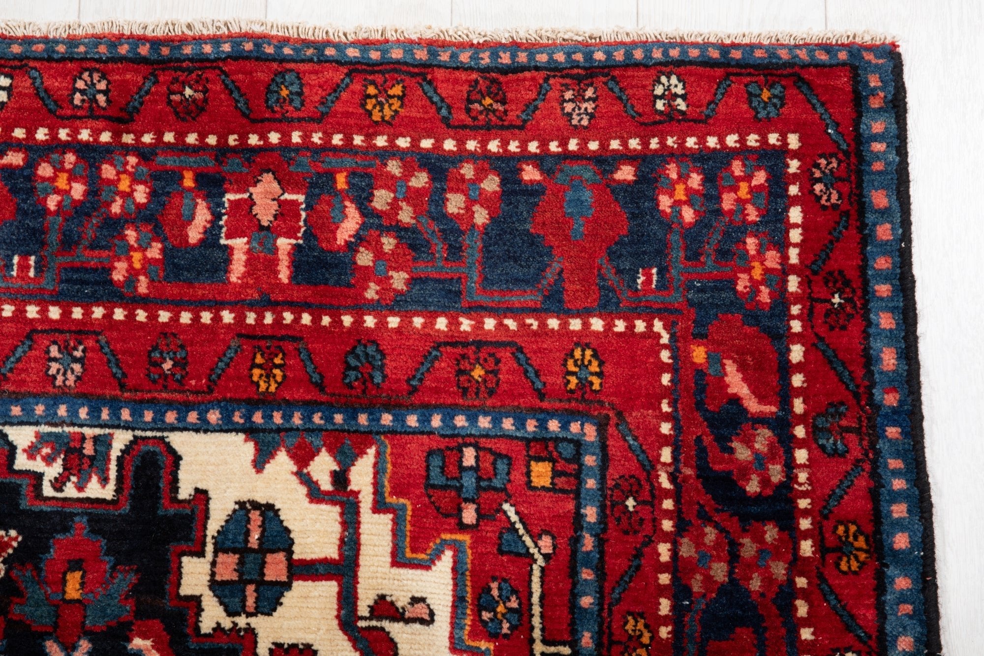 Hand-Knotted Vintage Wool Area Rug – 9' 7" x 4' 11" (292 × 151 cm) - Yasi & Fara