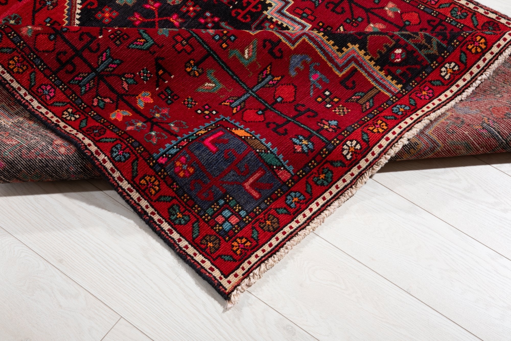 Hand-Knotted Vintage Wool Area Rug – 11' 5" x 4' 3" (349 x 129 cm - Yasi & Fara