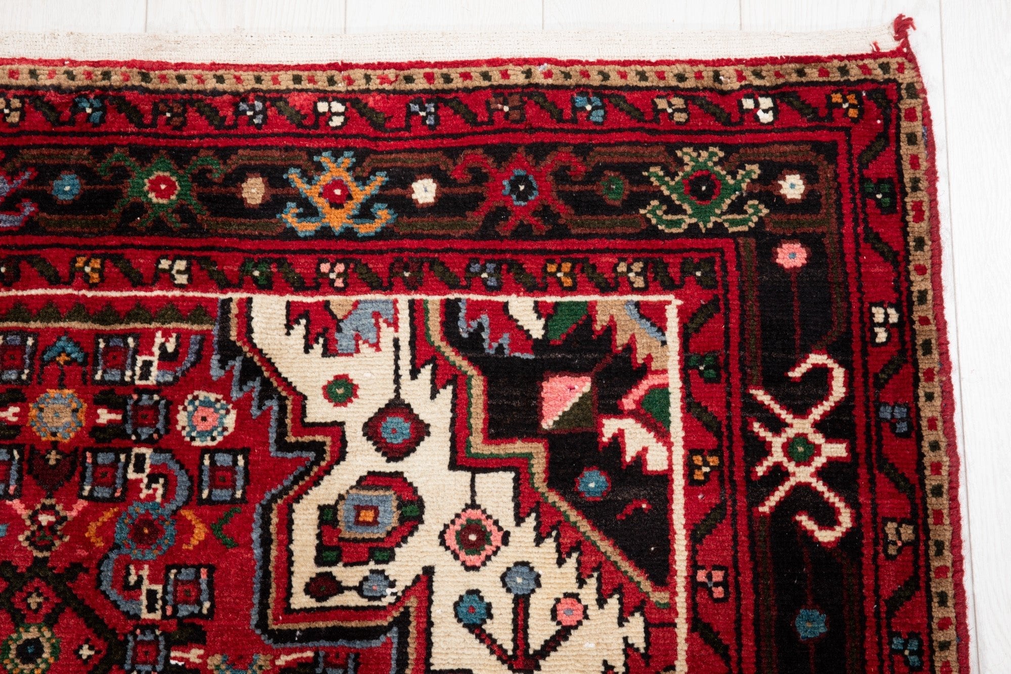 Hand-Knotted Vintage Wool Area Rug – 9' 11" x 4' 11" (303 x 151 cm) - Yasi & Fara