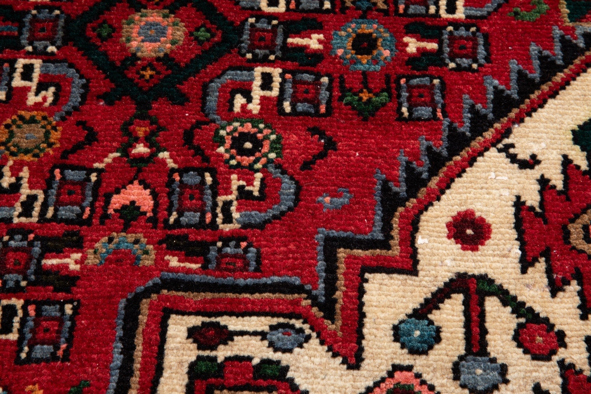 Hand-Knotted Vintage Wool Area Rug – 9' 11" x 4' 11" (303 x 151 cm) - Yasi & Fara