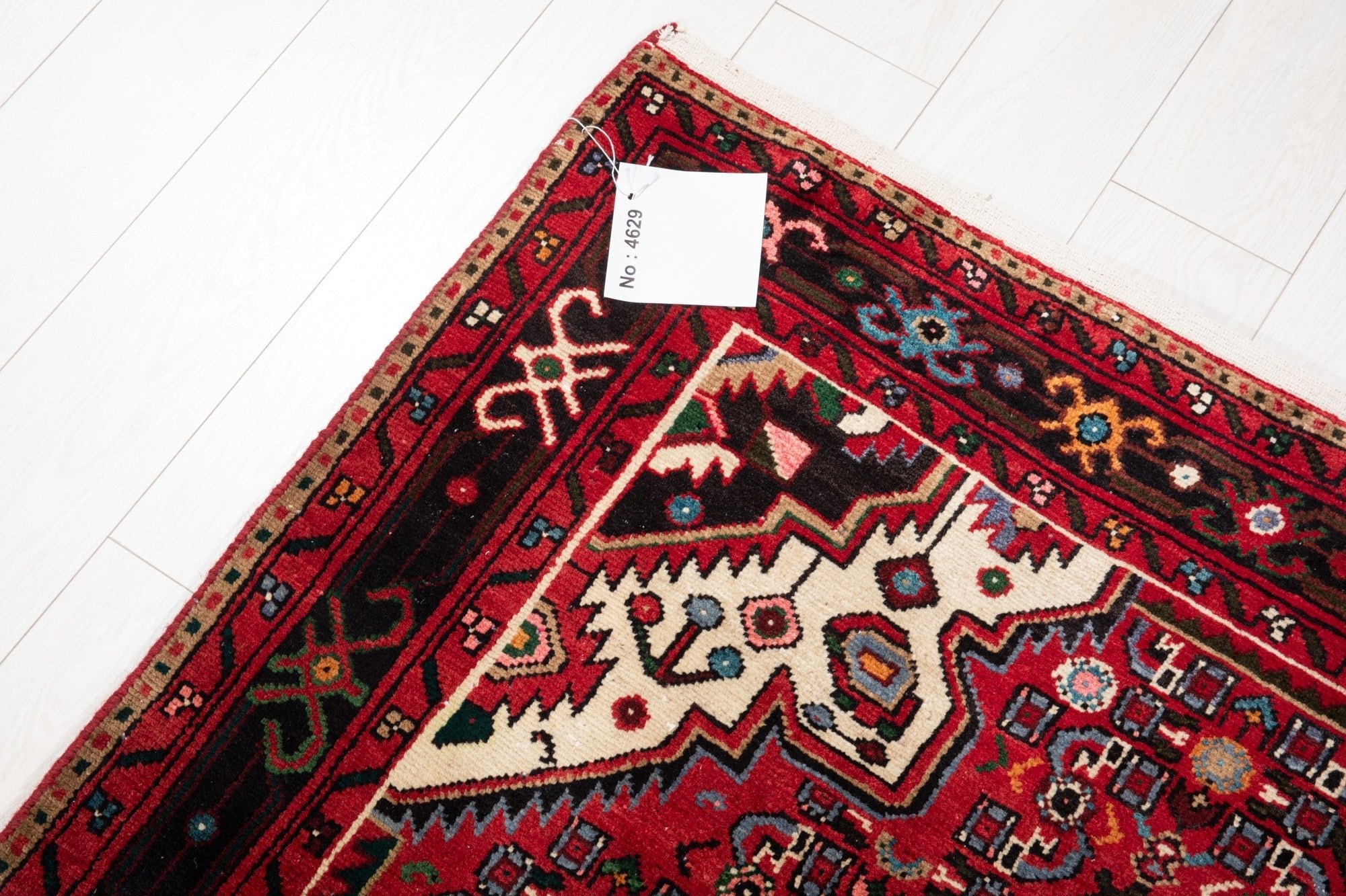 Hand-Knotted Vintage Wool Area Rug – 9' 11" x 4' 11" (303 x 151 cm) - Yasi & Fara