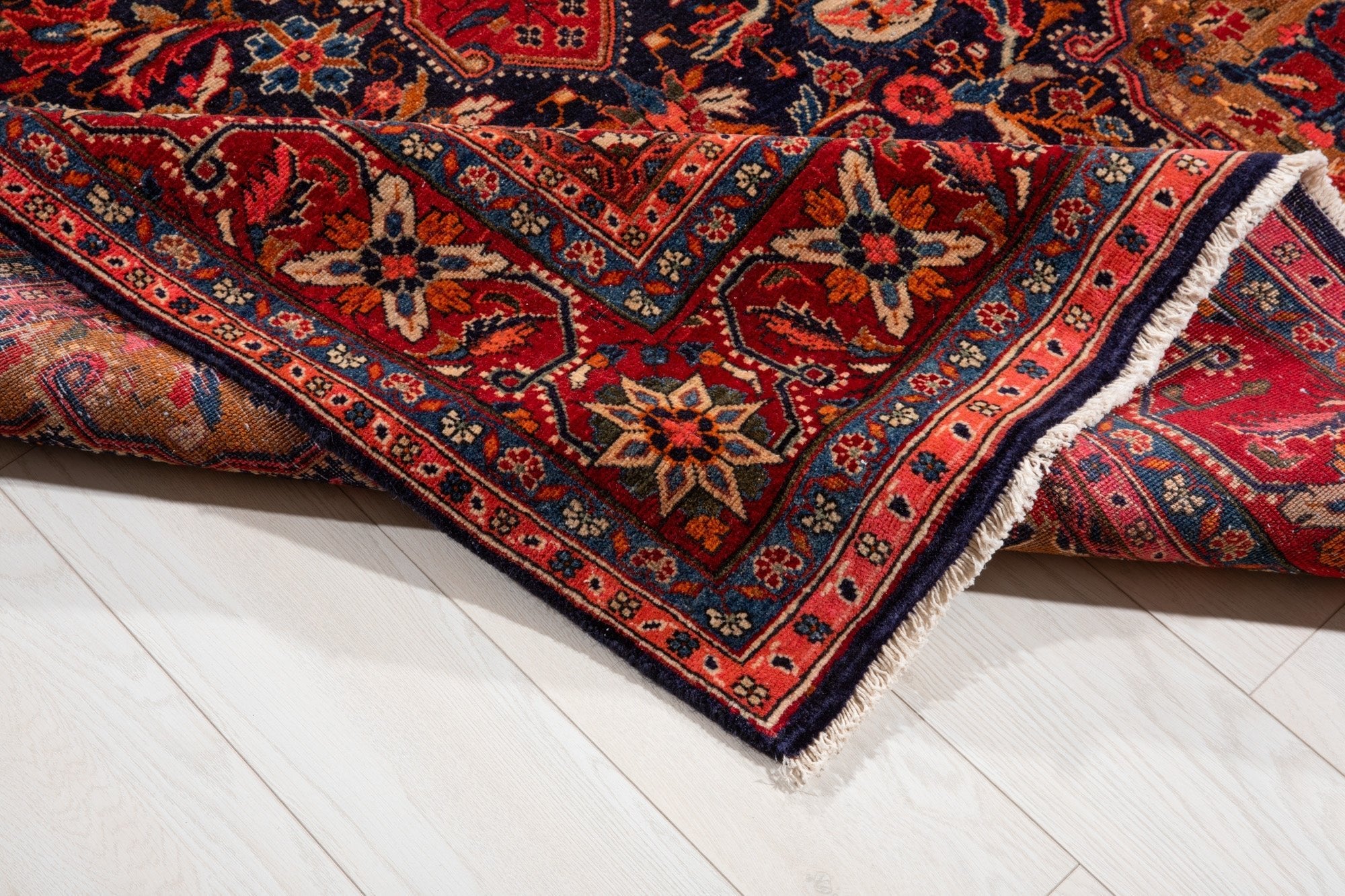 Hand-Knotted Vintage Wool Area Rug – 9' 7" x 5' (291 x 152 cm) - Yasi & Fara