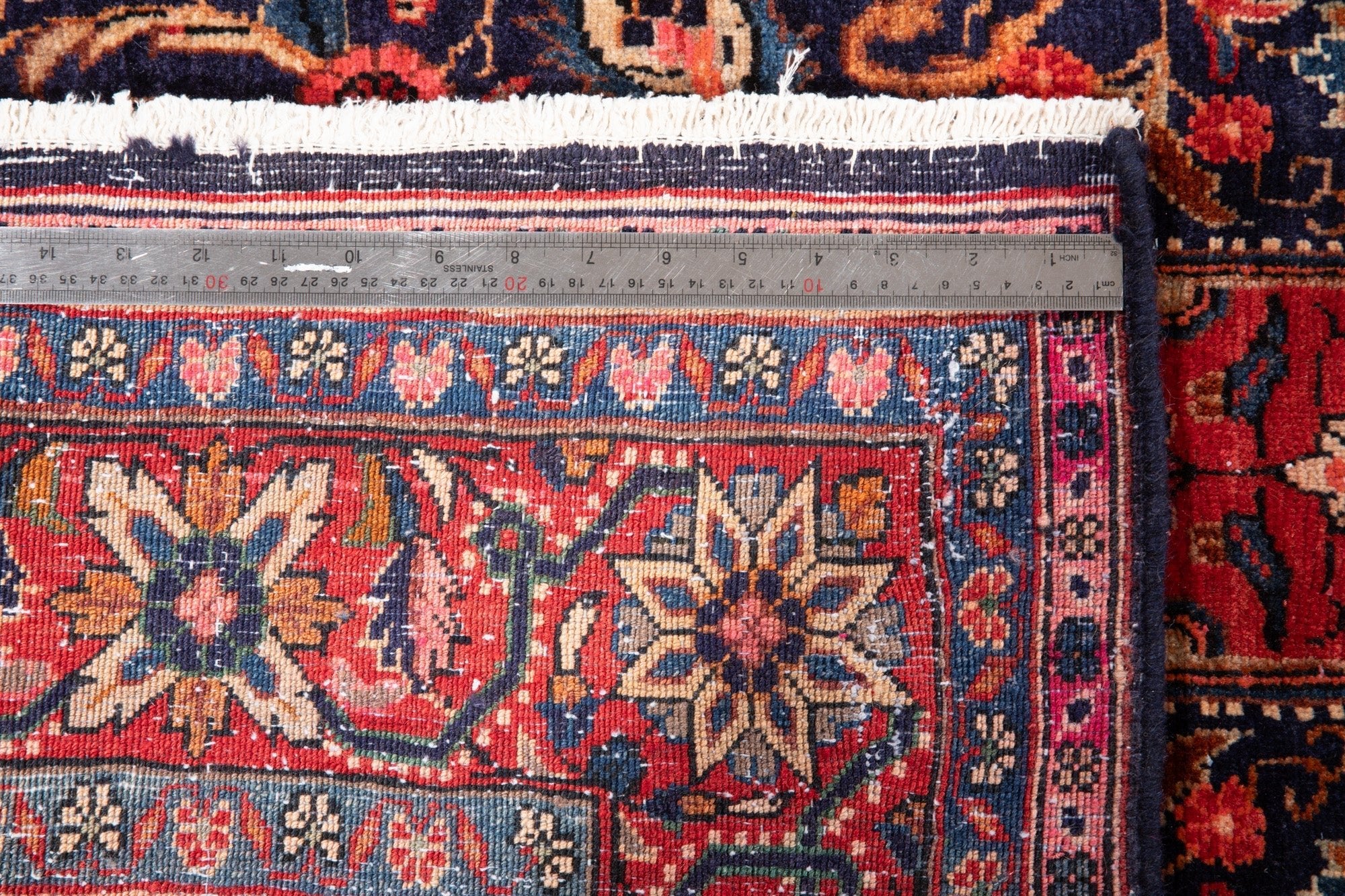 Hand-Knotted Vintage Wool Area Rug – 9' 7" x 5' (291 x 152 cm) - Yasi & Fara