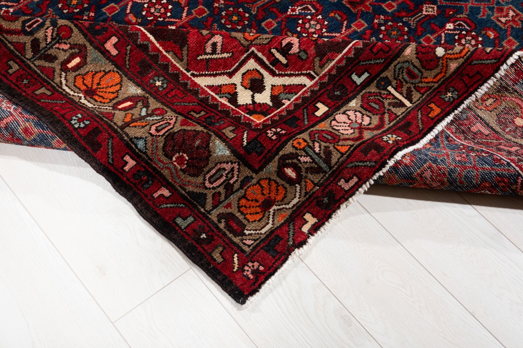 Hand-Knotted Vintage Wool Area Rug – 10' 4" x 5' 5" (316 x 165 cm) - Yasi & Fara