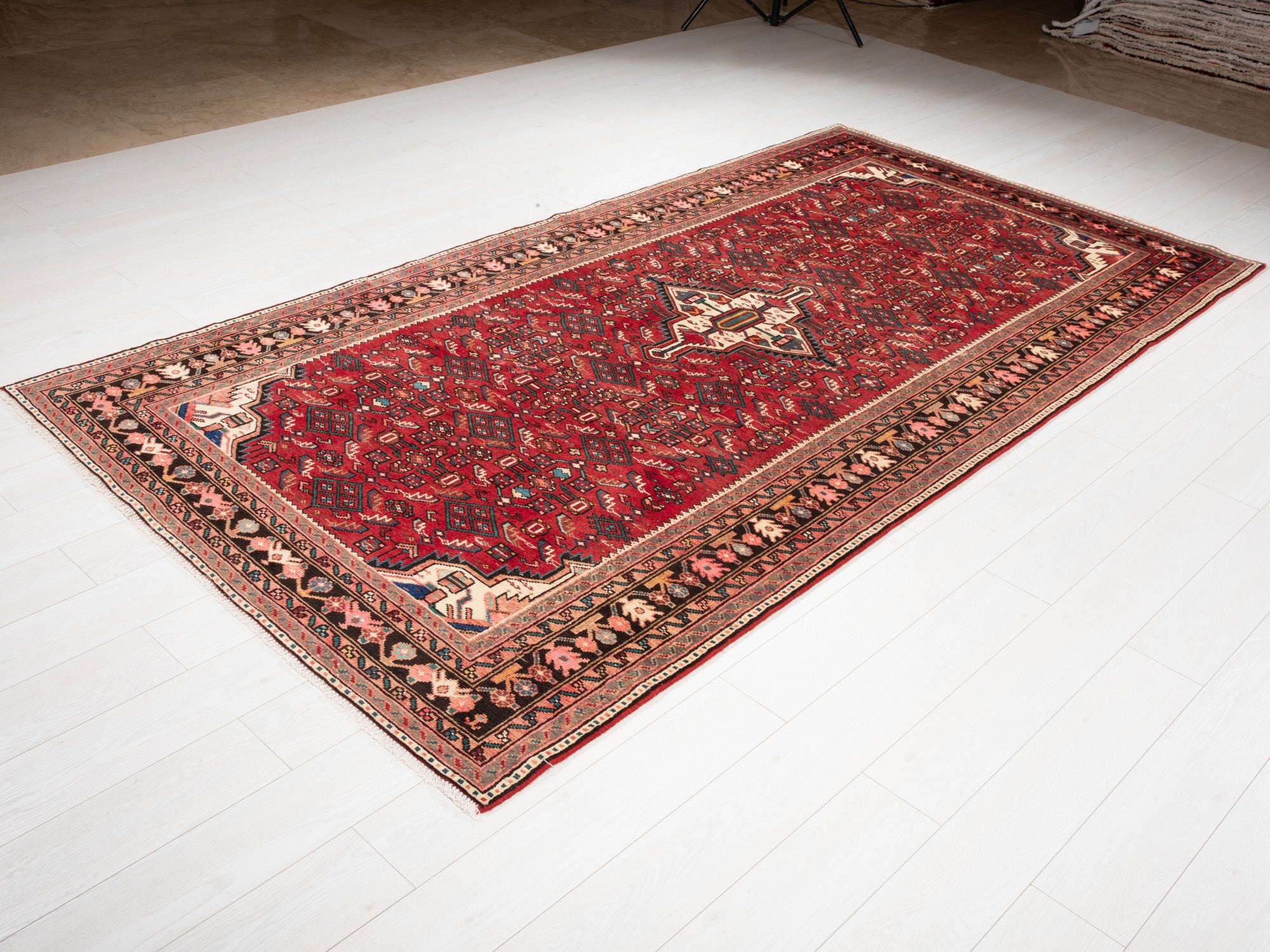Hand-Knotted Vintage Wool Area Rug – 9' 10" x 5' 1" (299 x 155 cm) - Yasi & Fara