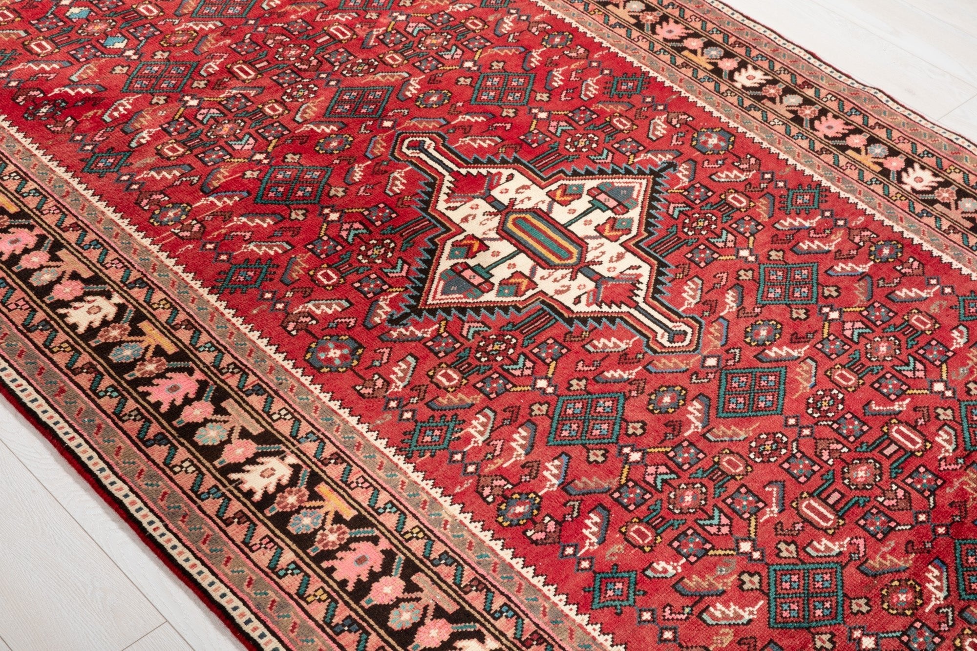 Hand-Knotted Vintage Wool Area Rug – 9' 10" x 5' 1" (299 x 155 cm) - Yasi & Fara