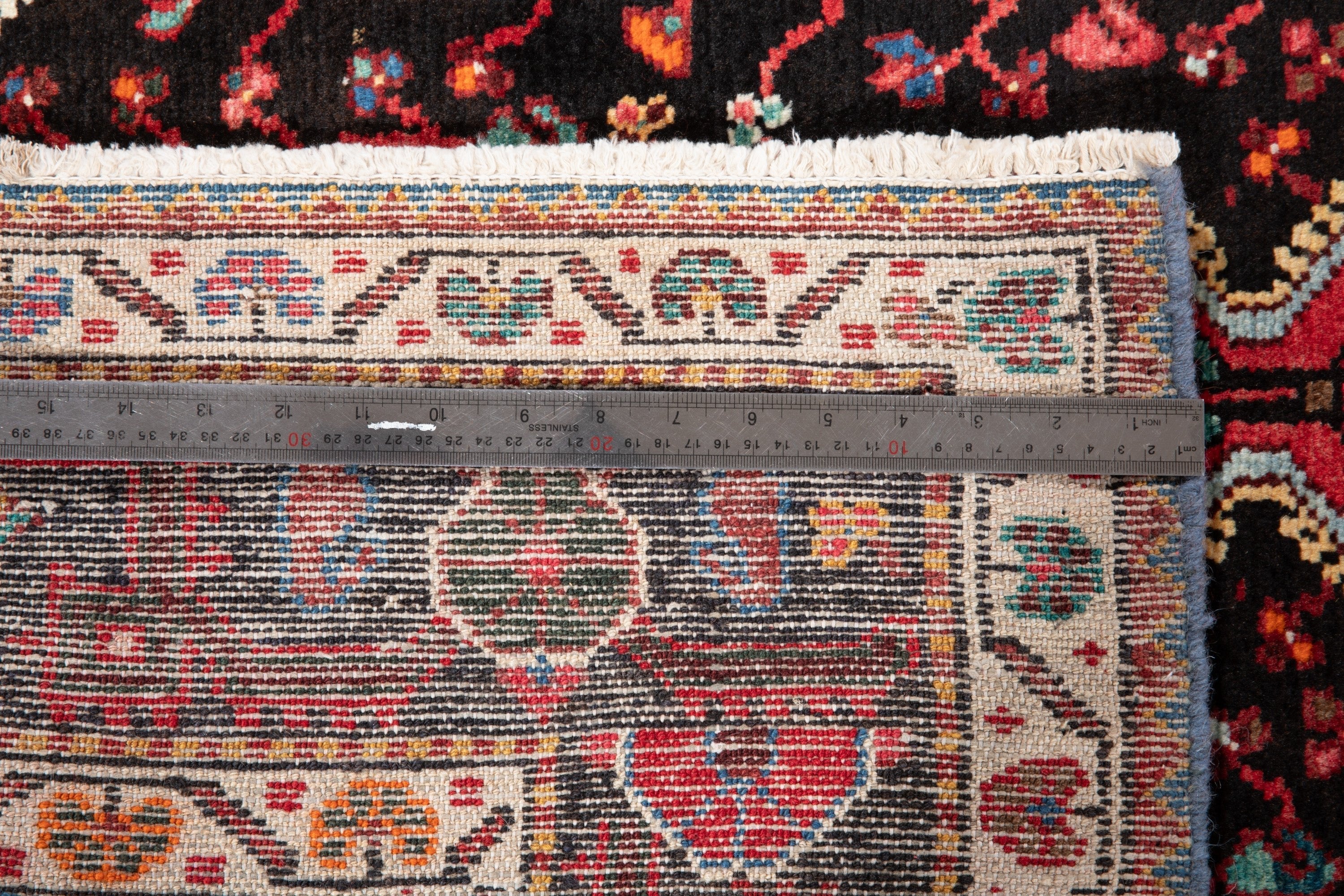 Hand-Knotted Vintage Wool Area Rug – 9' 10" x 5' 1" (301 x 154 cm) - Yasi & Fara