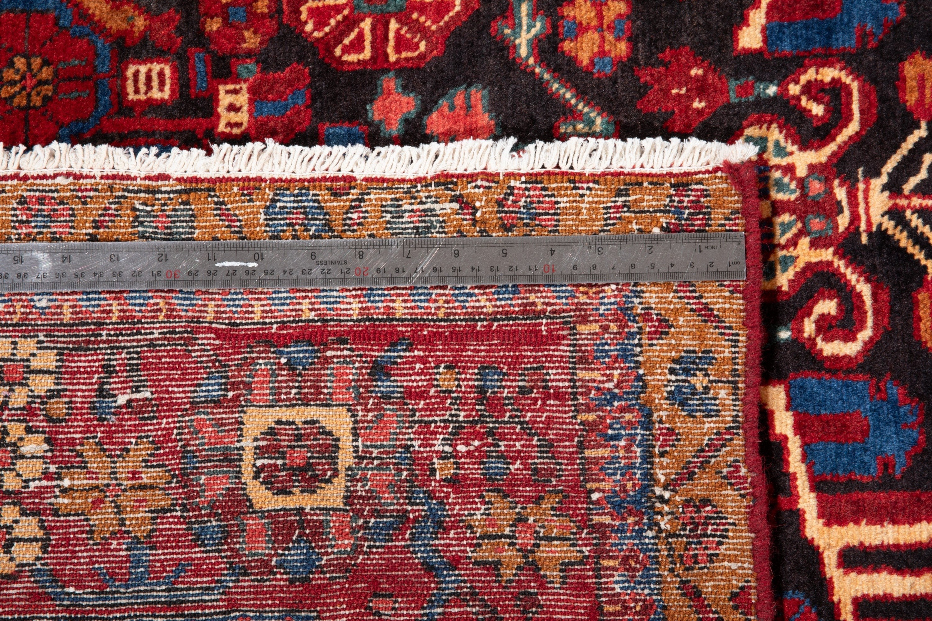 Hand-Knotted Vintage Wool Area Rug – 9' 10" x 5' 6" (299 x 169 cm) - Yasi & Fara
