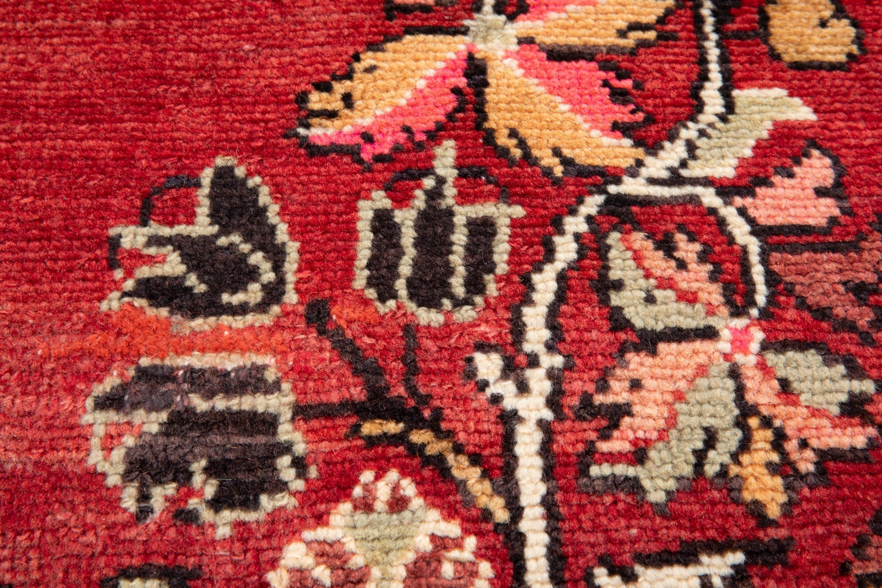 Hand-Knotted Vintage Wool Area Rug – 9' 10" x 5' 2" (300 x 157 cm) - Yasi & Fara