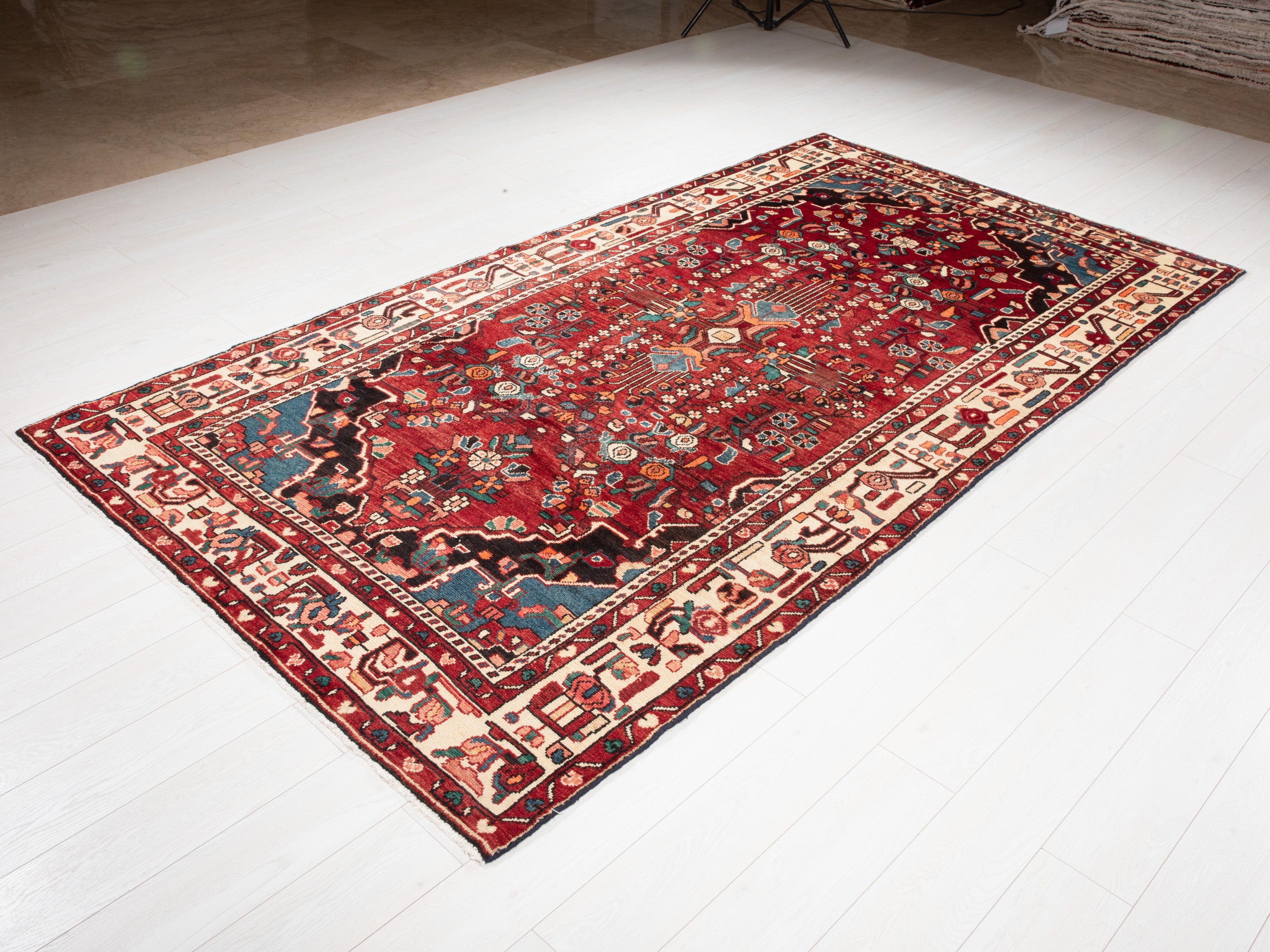 Hand-Knotted Vintage Wool Area Rug – 9' 7" x 5' 2" (293 x 157 cm) - Yasi & Fara