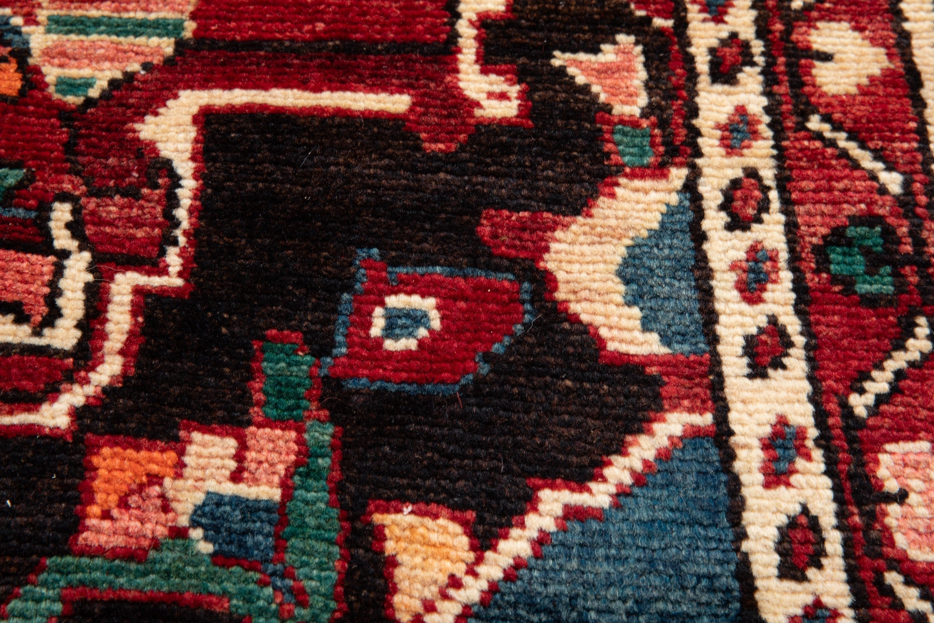 Hand-Knotted Vintage Wool Area Rug – 9' 7" x 5' 2" (293 x 157 cm) - Yasi & Fara