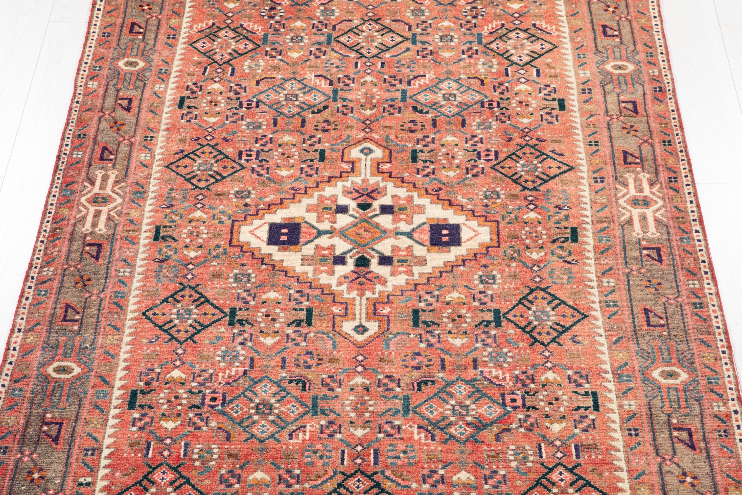 Hand-Knotted Vintage Wool Area Rug – 10' x 4' 11" (304 x 149 cm) - Yasi & Fara