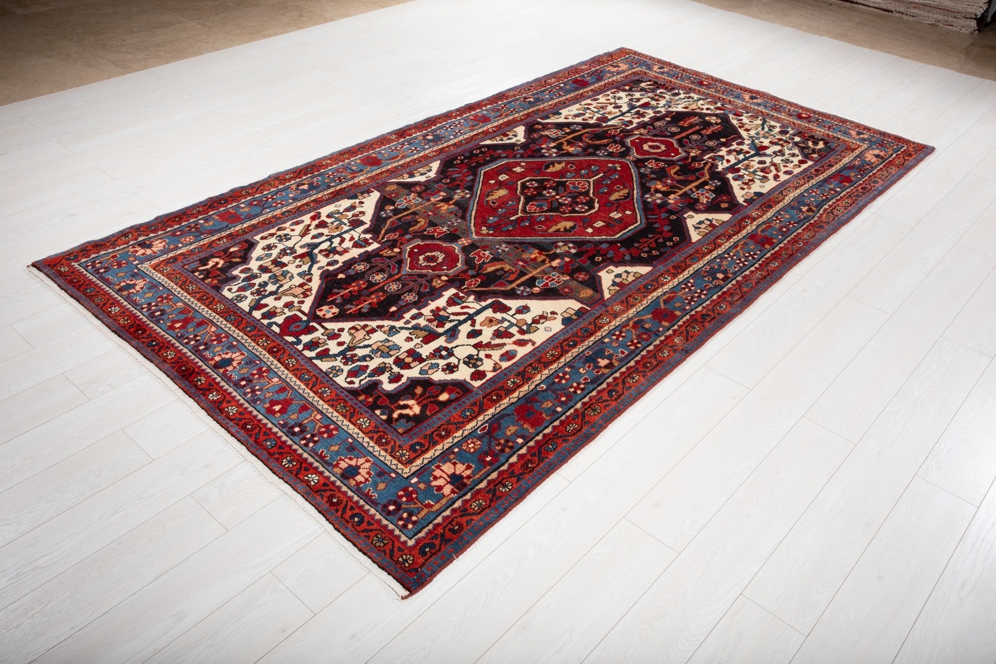 Hand-Knotted Vintage Wool Area Rug – 9' 10" x 5' 4" (301 × 162 cm) - Yasi & Fara