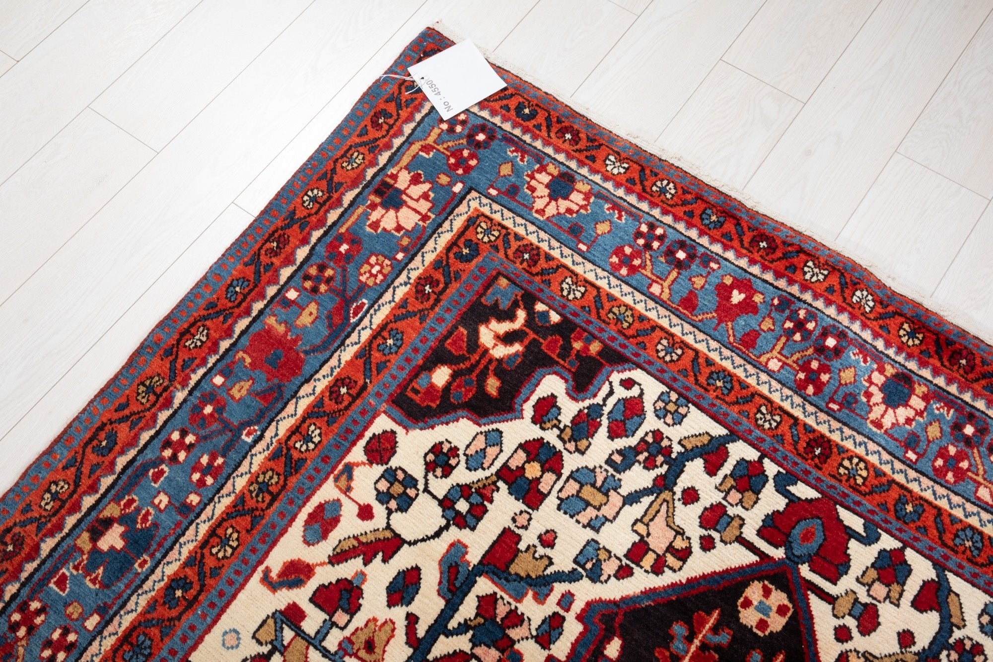 Hand-Knotted Vintage Wool Area Rug – 9' 10" x 5' 4" (301 × 162 cm) - Yasi & Fara