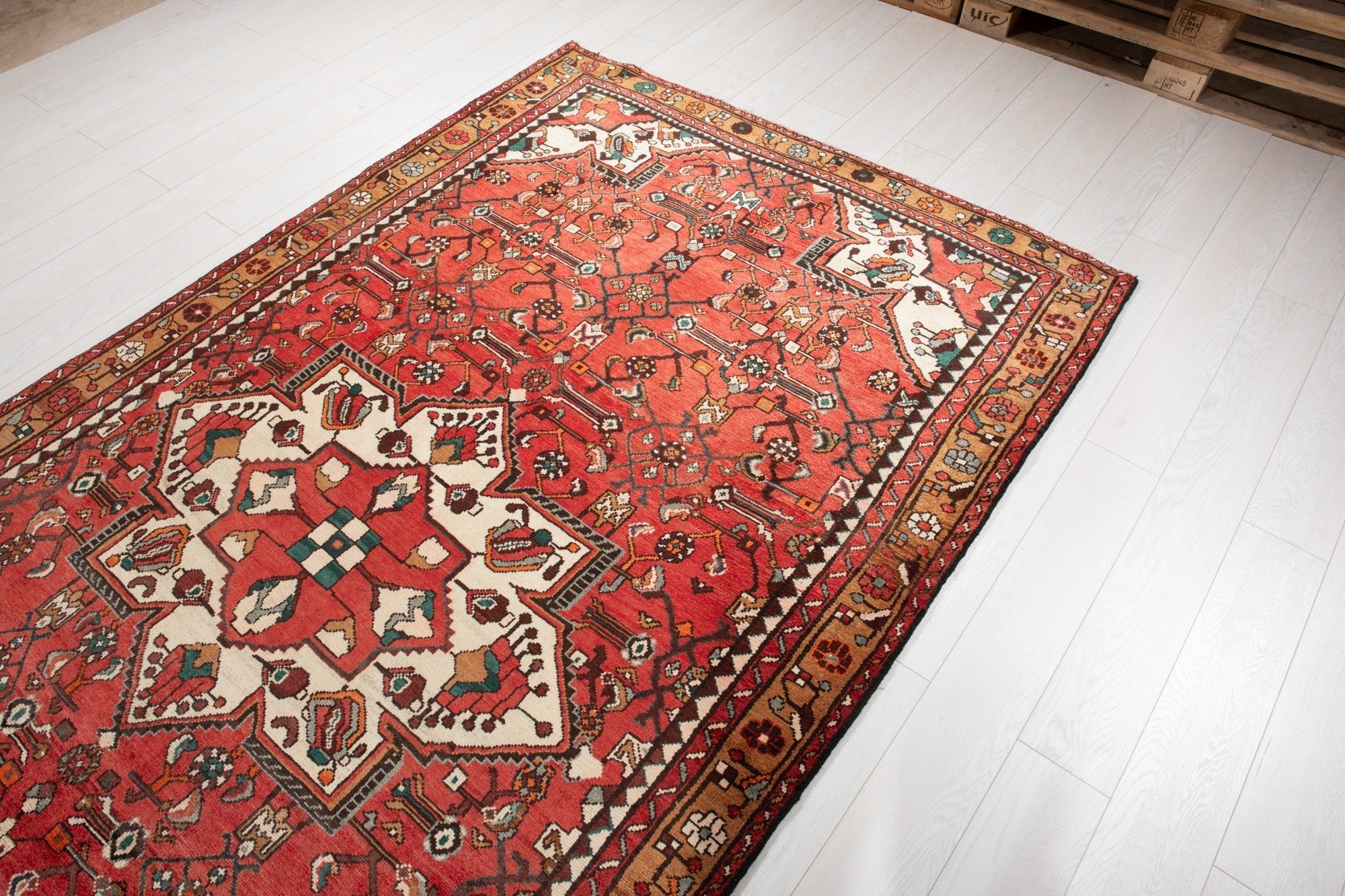 Hand-Knotted Vintage Wool Area Rug – 9' 10" x 5' 4" (300 x 163 cm) - Yasi & Fara