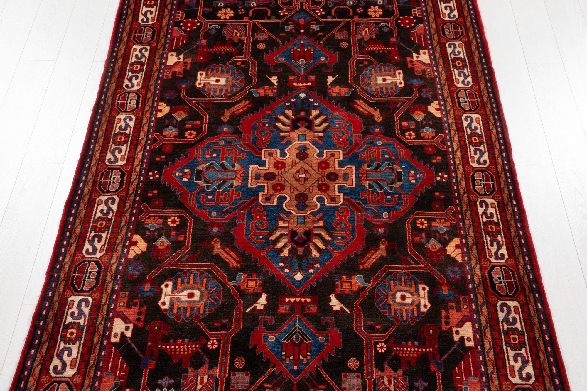 Hand-Knotted Vintage Wool Area Rug – 9' 7" x 5' 2" (293 × 157 cm) - Yasi & Fara
