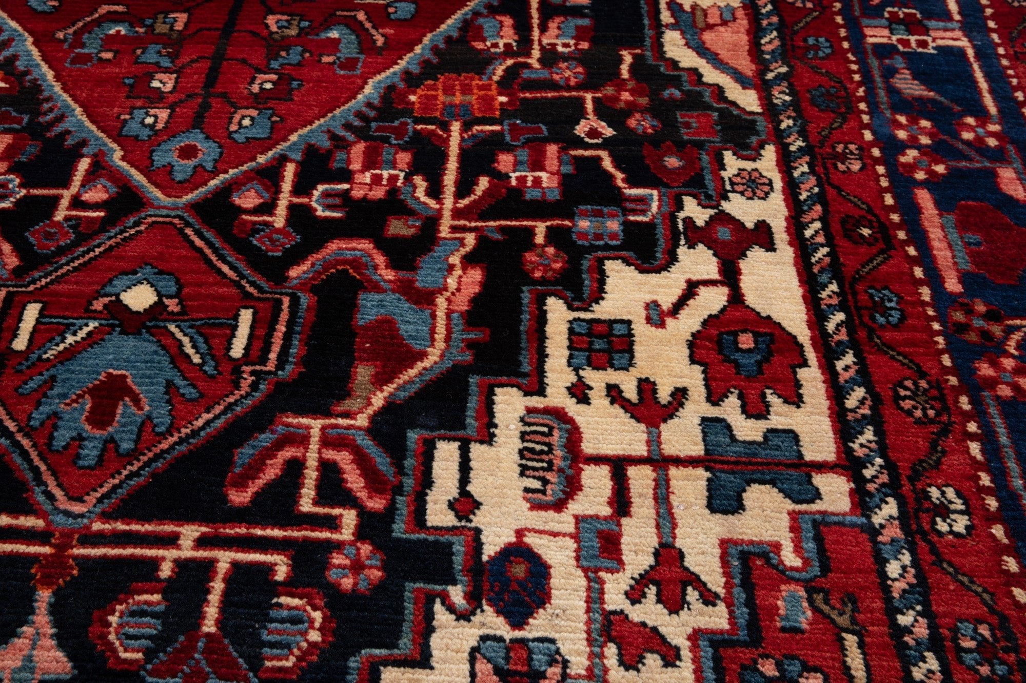 Hand-Knotted Vintage Wool Area Rug – 9' 1" x 5' 1" (277 × 155 cm) - Yasi & Fara