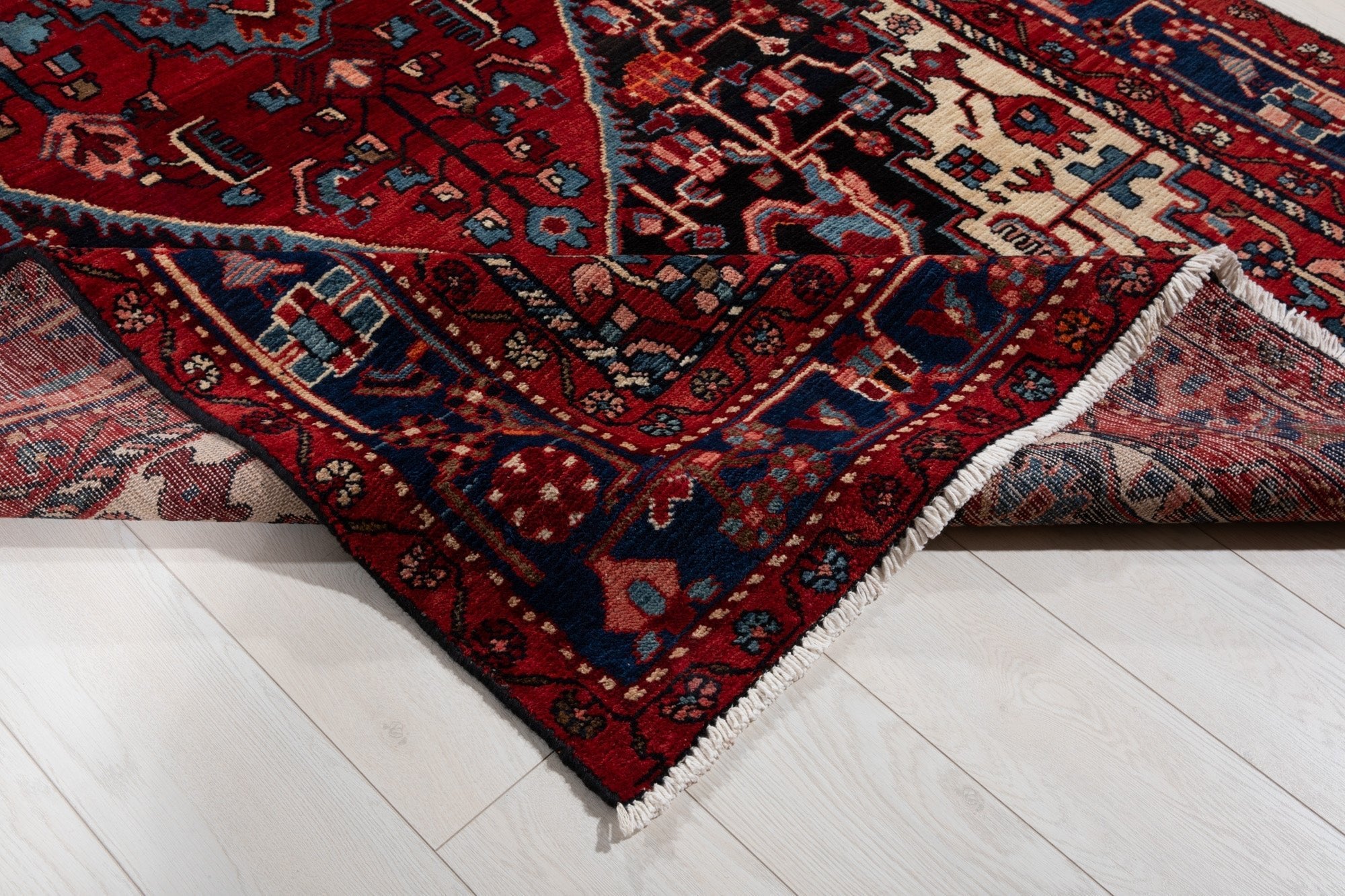 Hand-Knotted Vintage Wool Area Rug – 9' 1" x 5' 1" (277 × 155 cm) - Yasi & Fara