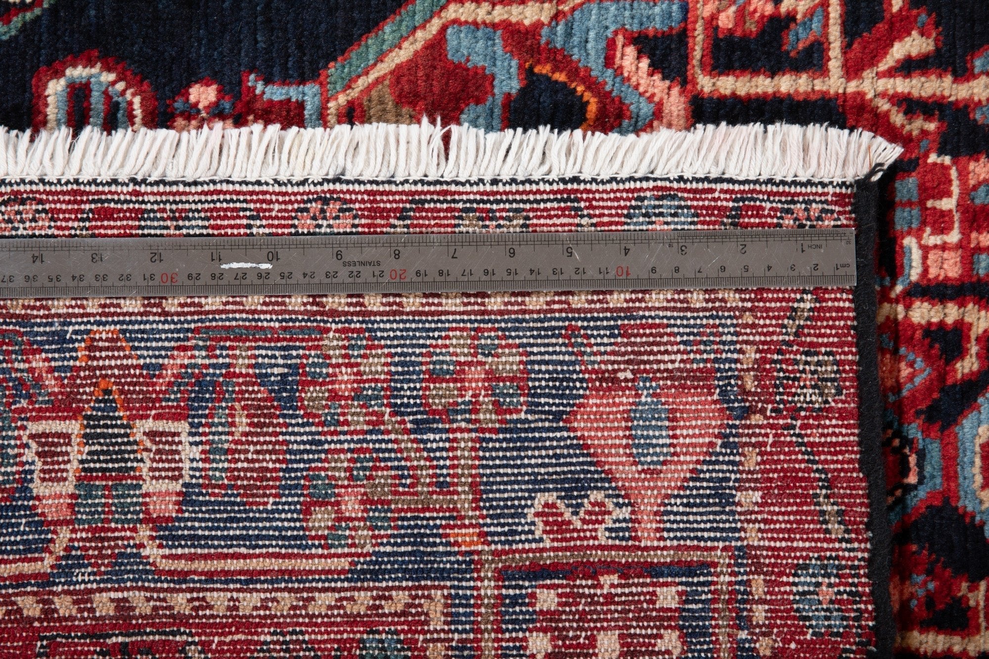 Hand-Knotted Vintage Wool Area Rug – 9' 1" x 5' 1" (277 × 155 cm) - Yasi & Fara