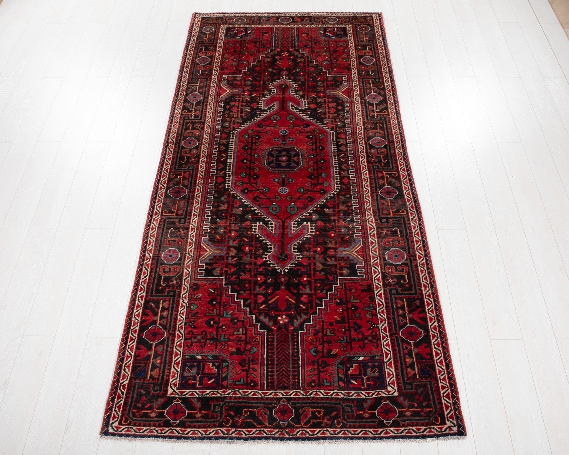 Hand-Knotted Vintage Wool Area Rug – 9' 8" x 4' 6" (295 × 136 cm) - Yasi & Fara