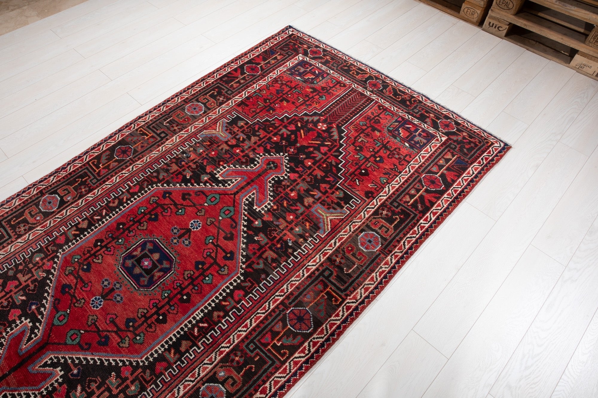 Hand-Knotted Vintage Wool Area Rug – 9' 8" x 4' 6" (295 × 136 cm) - Yasi & Fara
