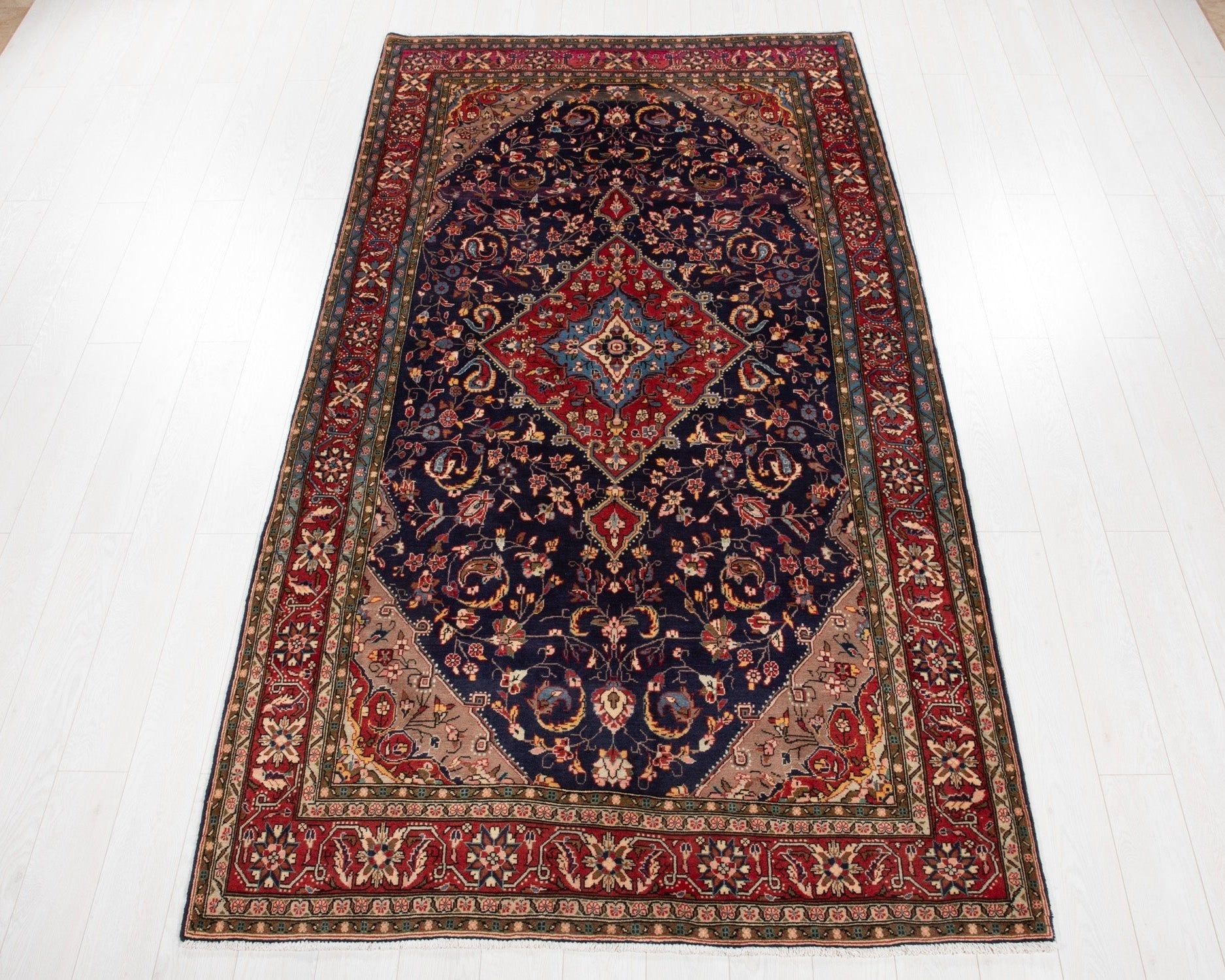Hand-Knotted Vintage Wool Area Rug – 9' 9" x 5' 2" (298 x 158 cm) - Yasi & Fara