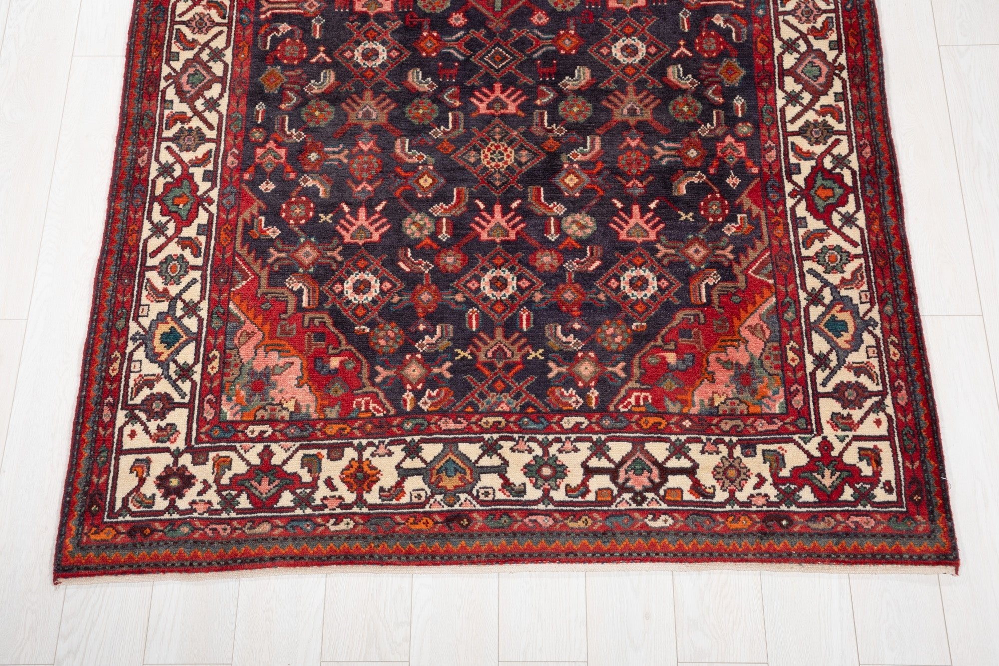 Hand-Knotted Vintage Wool Area Rug – 10' x 5' (305 × 151 cm) - Yasi & Fara