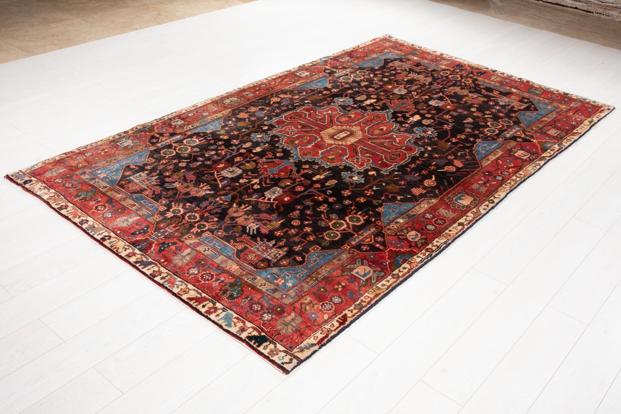 Hand-Knotted Vintage Wool Area Rug – 9' 2" x 5' 4" (279 × 162 cm) - Yasi & Fara