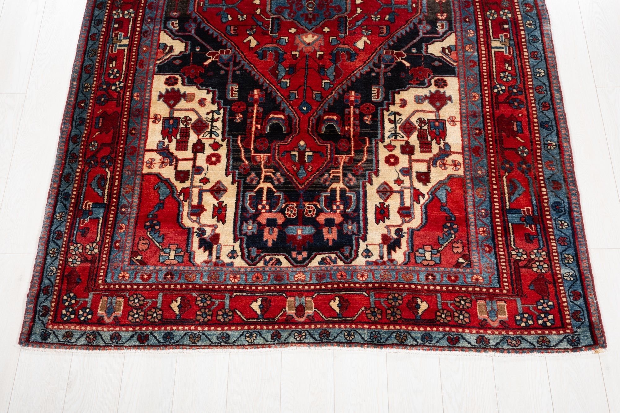 Hand-Knotted Vintage Wool Area Rug – 8' 6" x 5' 4" (258 × 163 cm) - Yasi & Fara