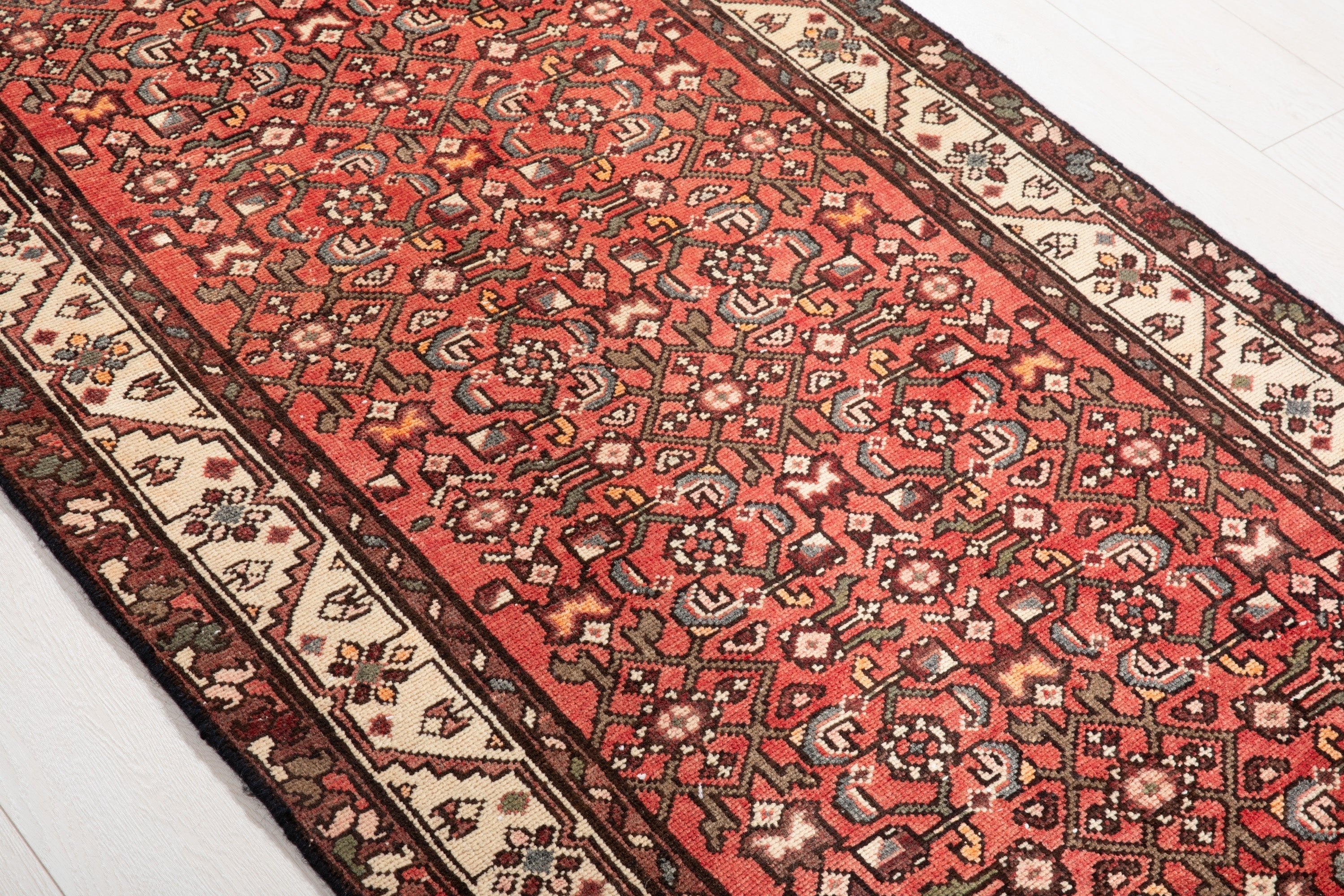 Hand-Knotted Vintage Wool Runner Rug – 9' 11" x 3' 5" (302 x 105 cm) - Yasi & Fara