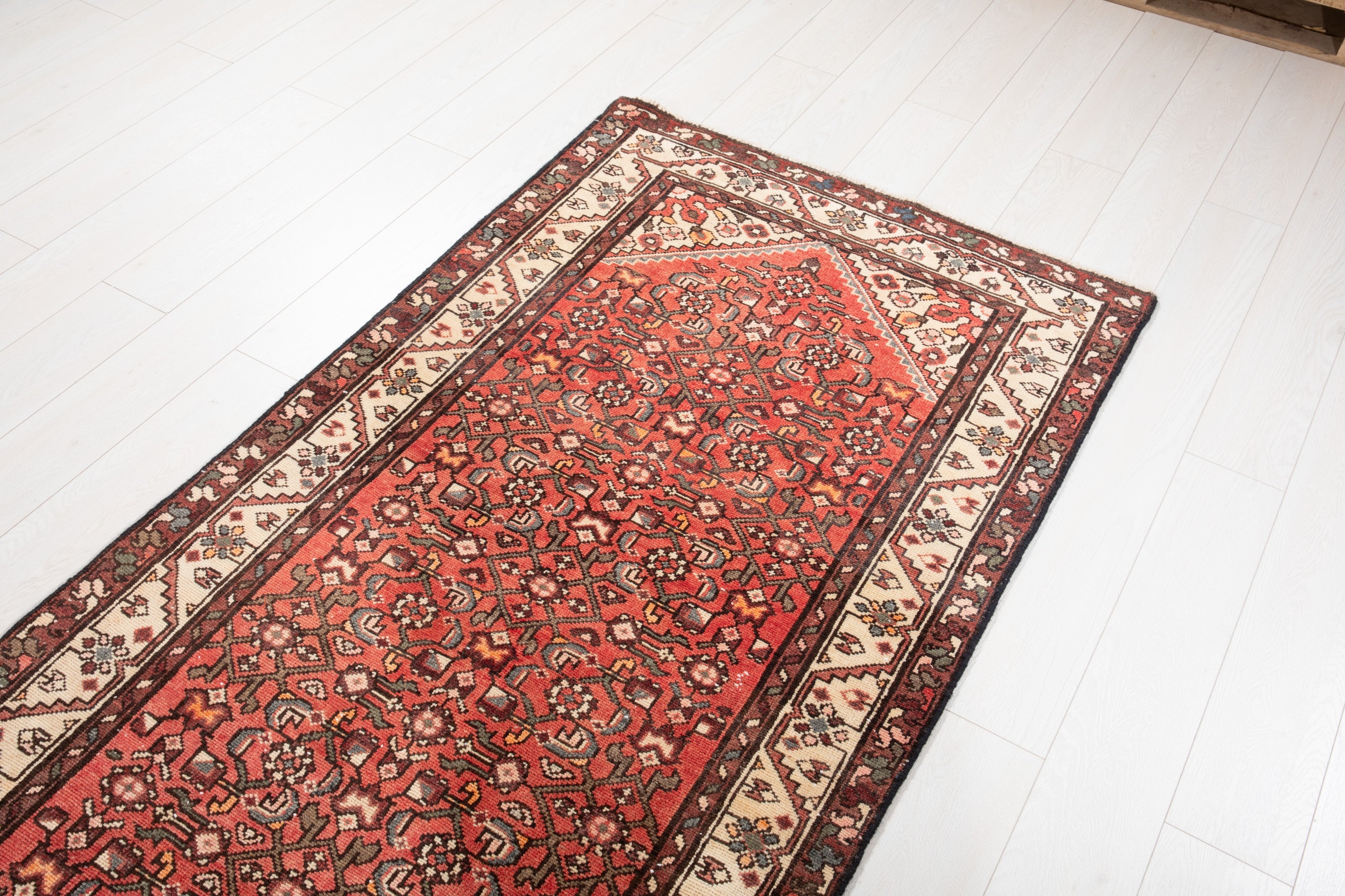 Hand-Knotted Vintage Wool Runner Rug – 9' 11" x 3' 5" (302 x 105 cm) - Yasi & Fara
