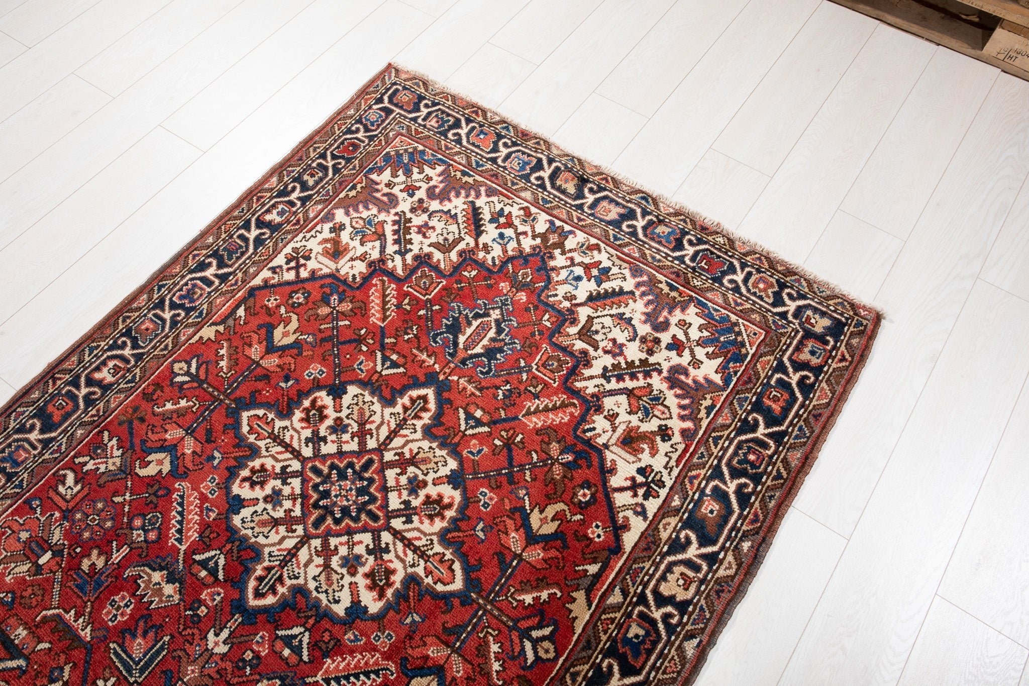 Hand-Knotted Vintage Wool Runner Rug – 9' 9" x 4' (298 x 121 cm) - Yasi & Fara