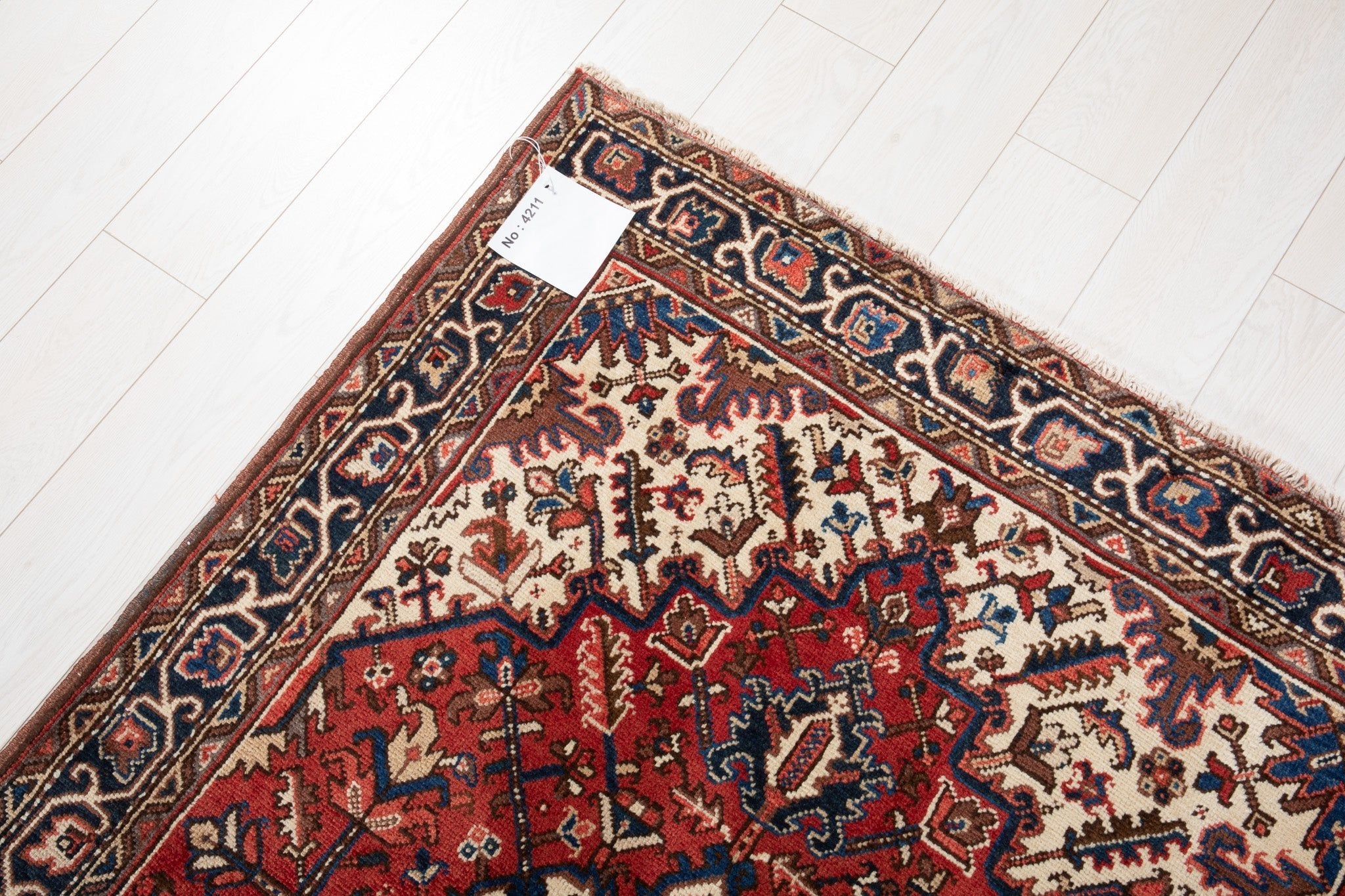 Hand-Knotted Vintage Wool Runner Rug – 9' 9" x 4' (298 x 121 cm) - Yasi & Fara