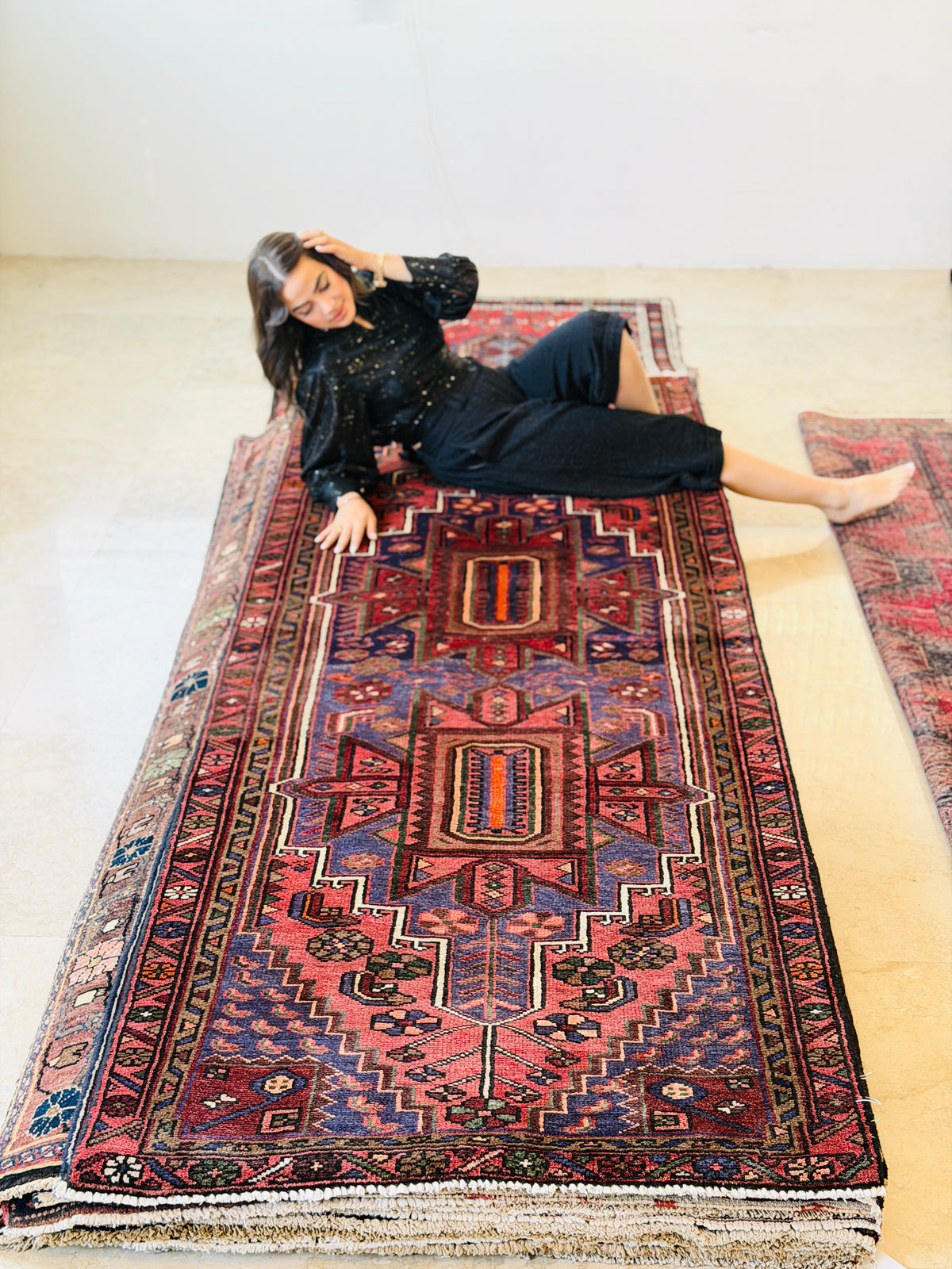 Vintage Bold Geometric Wool Runner, Coral & Navy Blue – 9' 7" x 3' 5" (293 x 103 cm)