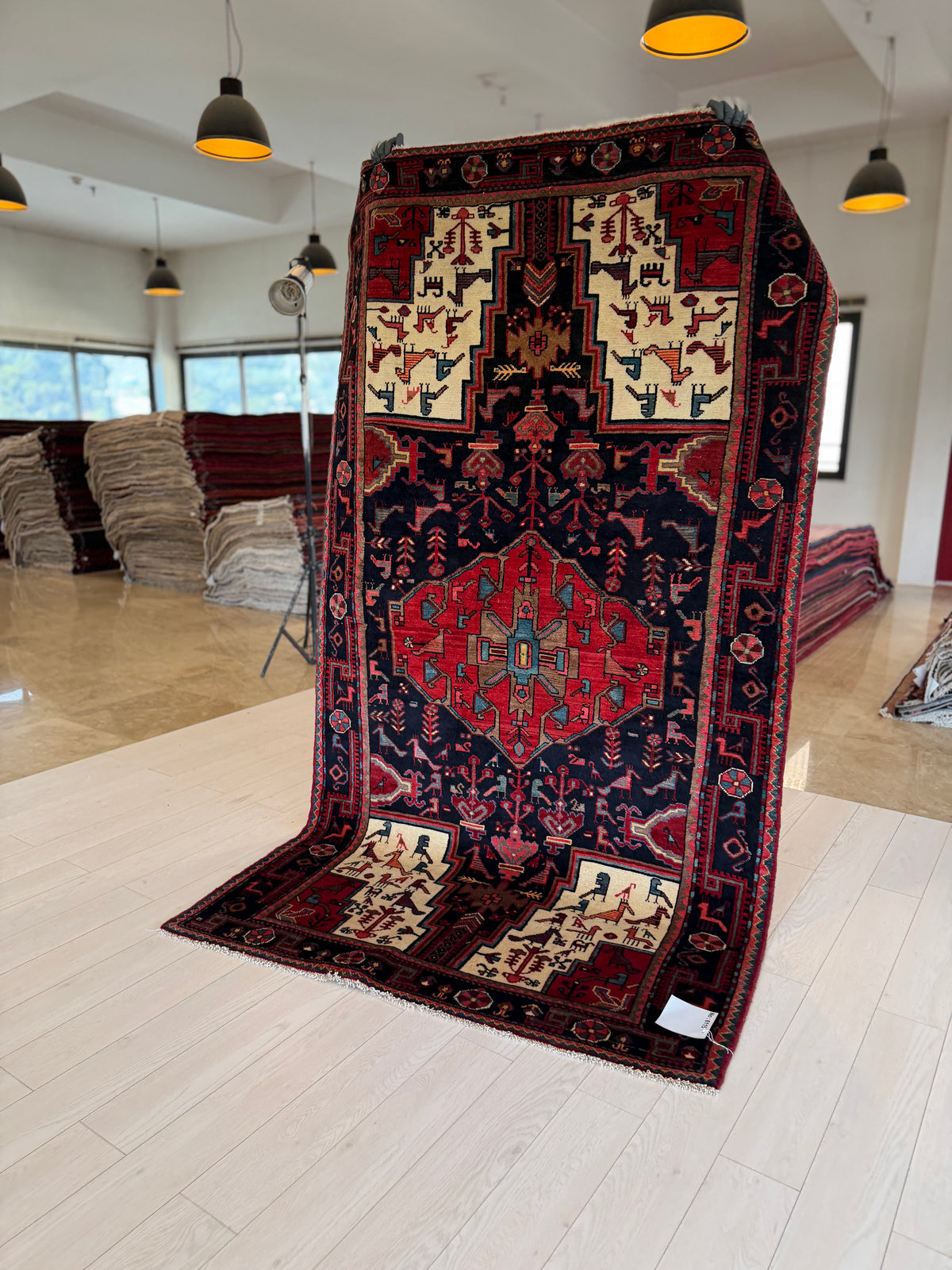 Vintage Deep Navy Blue & Red Geometric Medallion Wool Rug – 8' 6" x 4' 9" (260 x 146 cm)