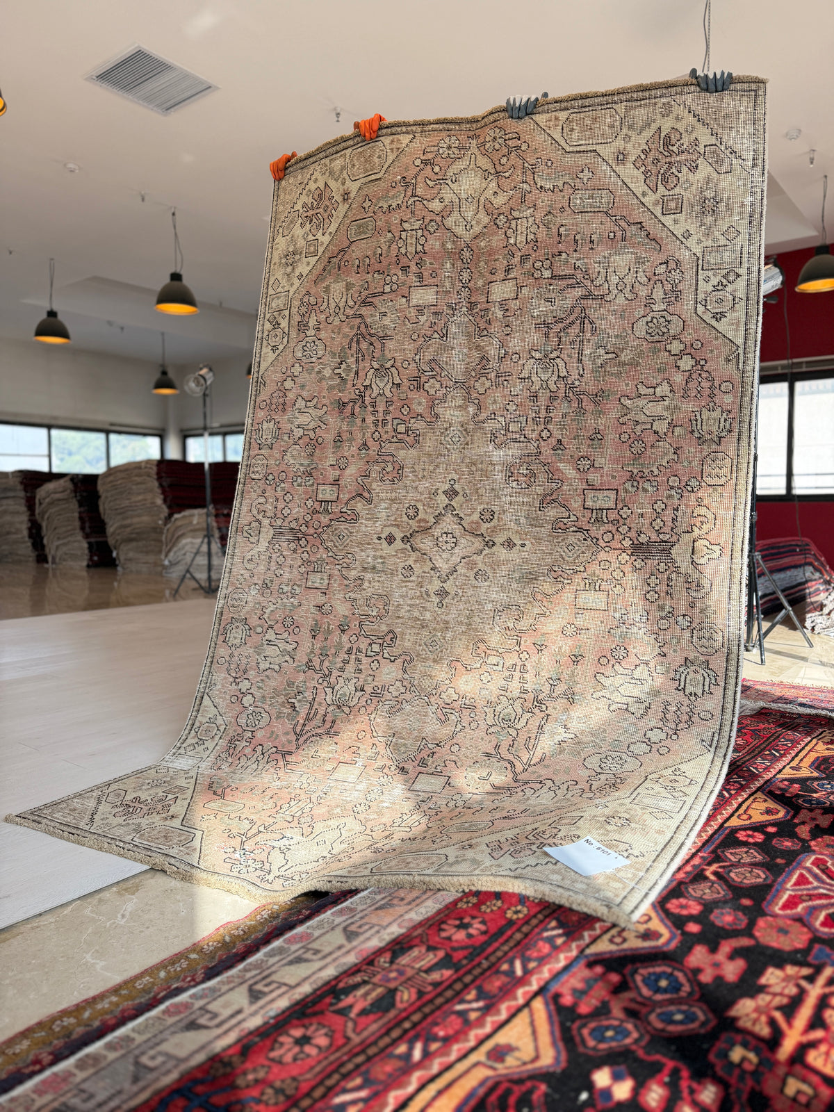 Antique Faded Soft Pink & Earth Tones Wool Rug – 8' 6" x 5' 4" (258 x 163 cm)