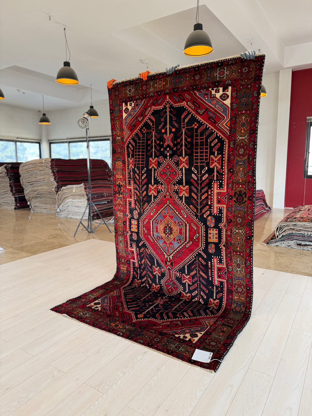 Vintage Deep Navy Blue & Red Geometric Medallion Wool Rug – 8' 11" x 4' 9" (272 x 145 cm)